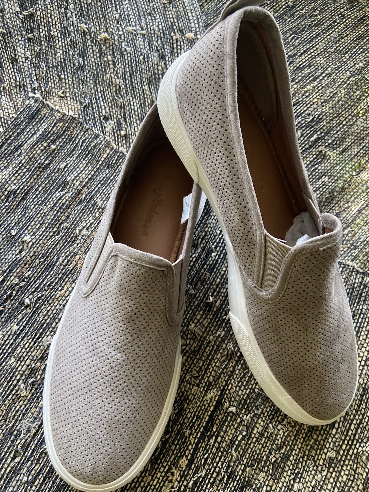 Tommy Bahama Slip On Faux Suede Loafer Textured Sneaker Shoes Womens Size 8.5