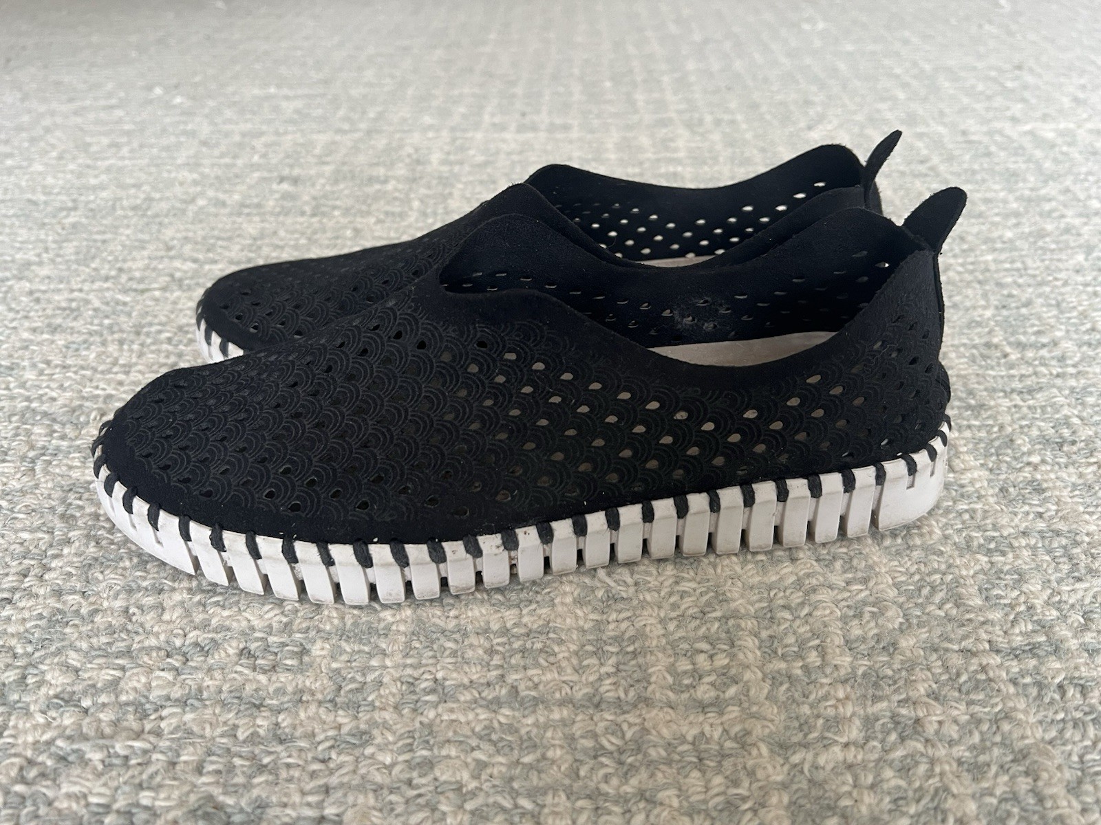 Ilse Jacobsen Hornbæk Tulip Black Laser Cut Sneakers Slip Ons Size: 39 US: 9