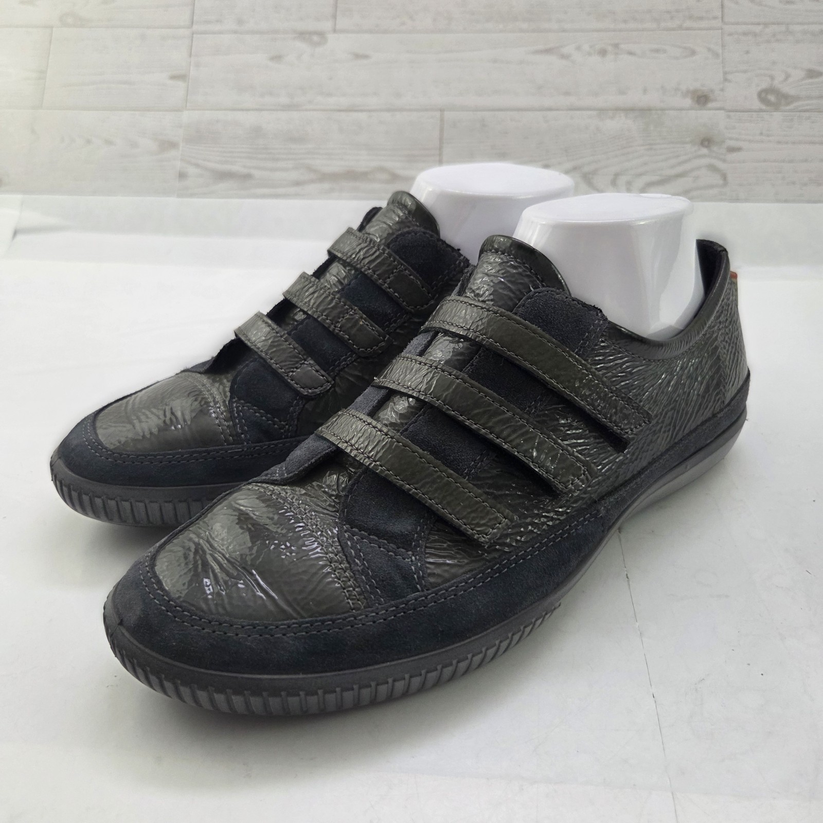 ECCO Sneakers Womens Size 40 US 9 Gray Blue Leather Hook & Loop Strap Comfort