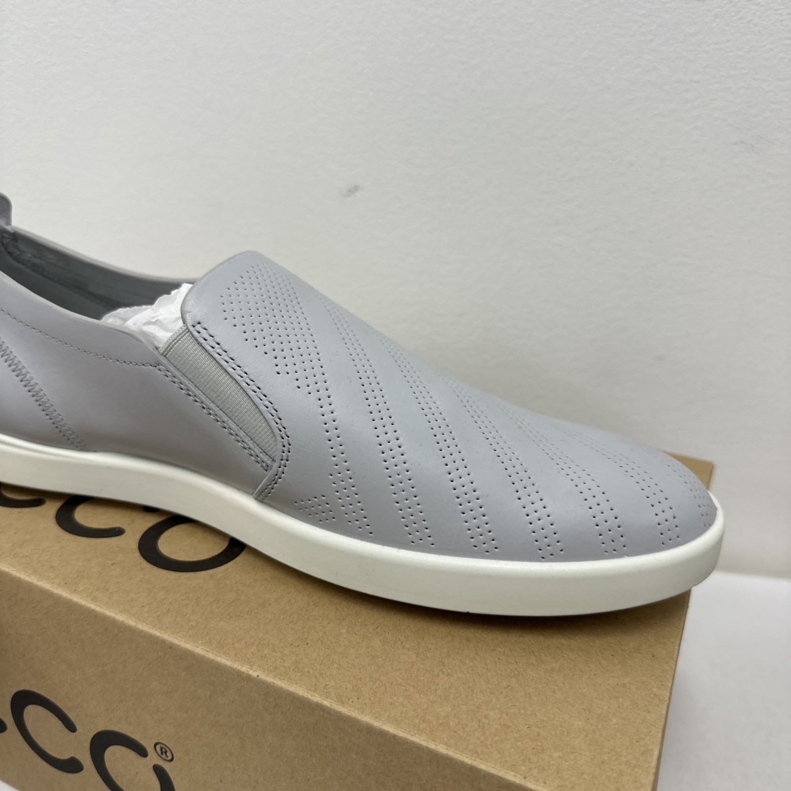 ECCO 248803 – Travel W Women’s Slip-On Shoes – Concrete 01379 – US 11-11.5