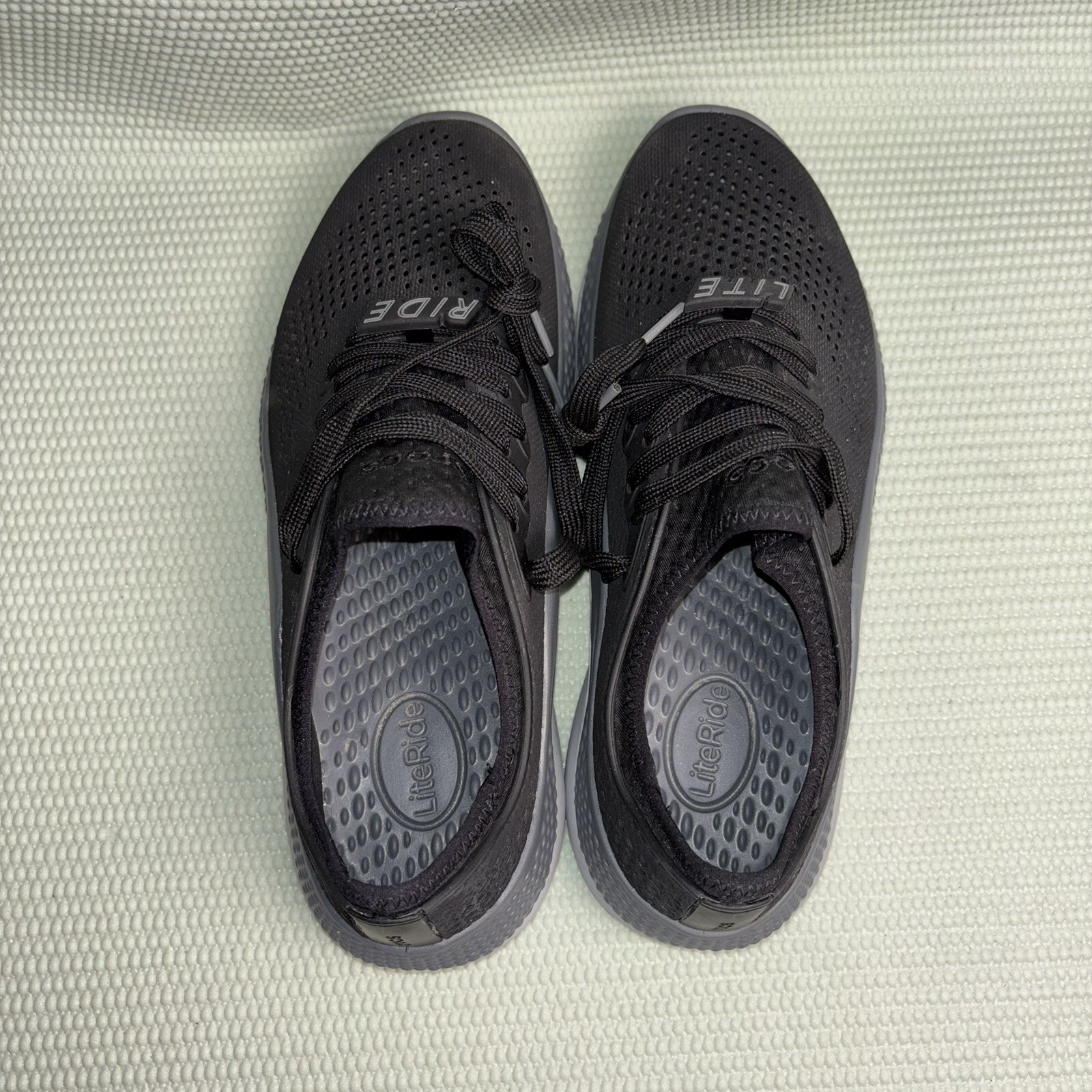Crocs Literide 360 Pacer Sneakers Women’s Size 8 Lace Up Comfort Water Shoes