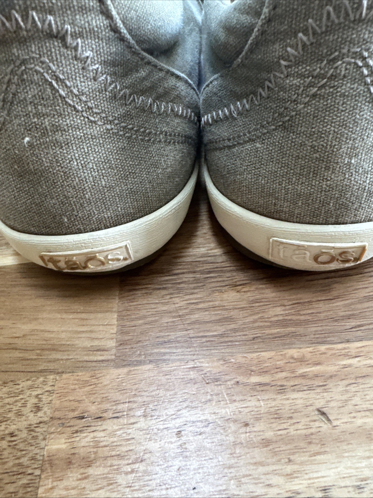 Taos Star Women’s Sneakers Shoes Canvas Design Khaki Wash Size 9