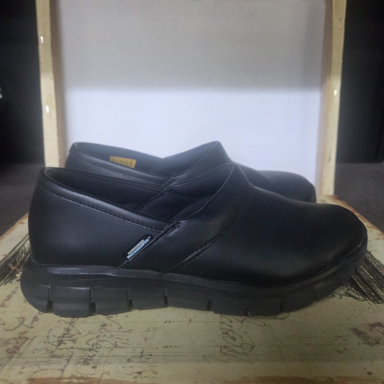 Size 8.5 Skechers Women’s Work Slip-on Shoes Relaxed Fit Black Slip Resistant