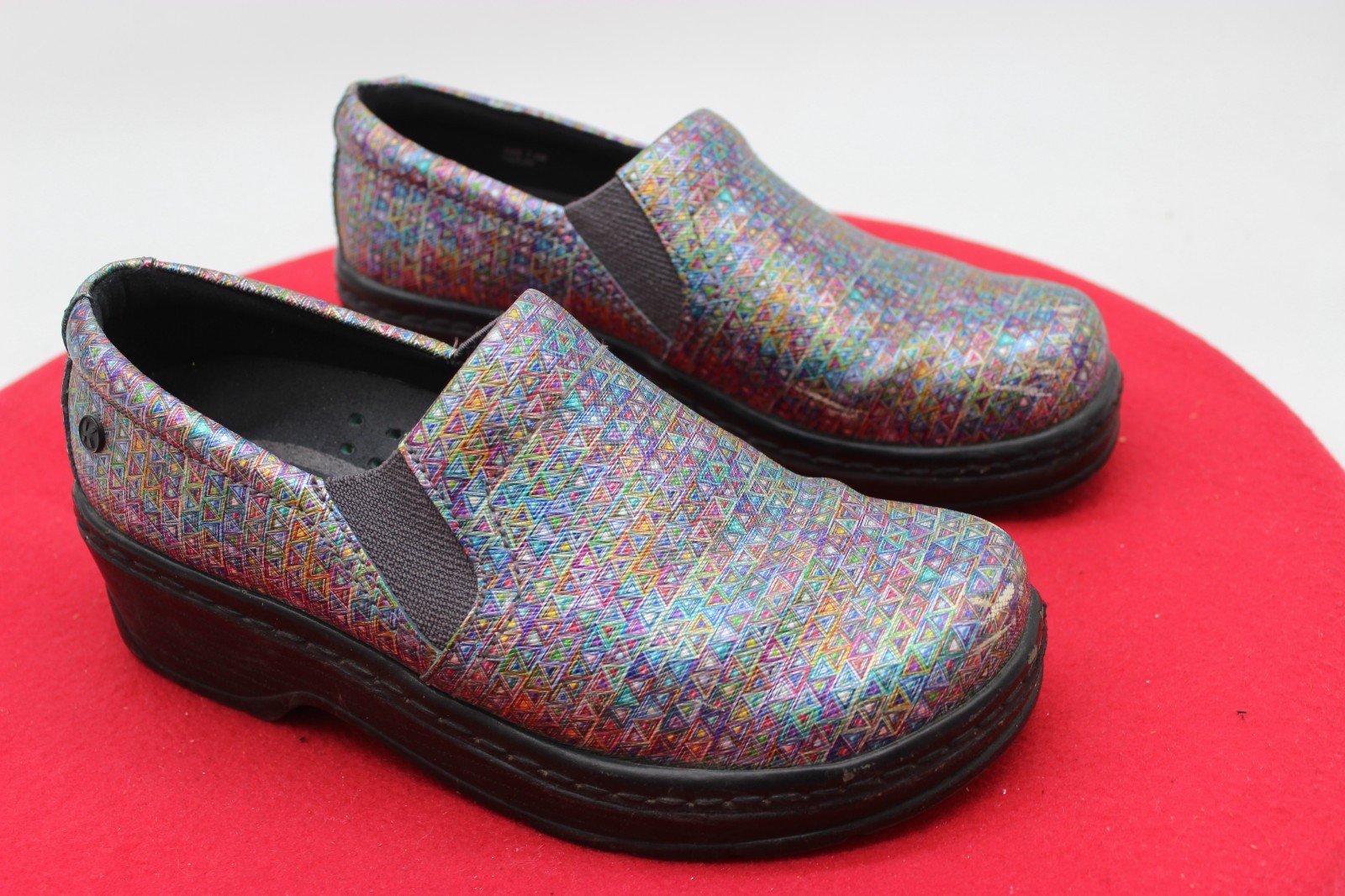 Klogs Footwear Shoes Naples Size 7.5M Geometric Triangle Multicolor Anti Fatigu6
