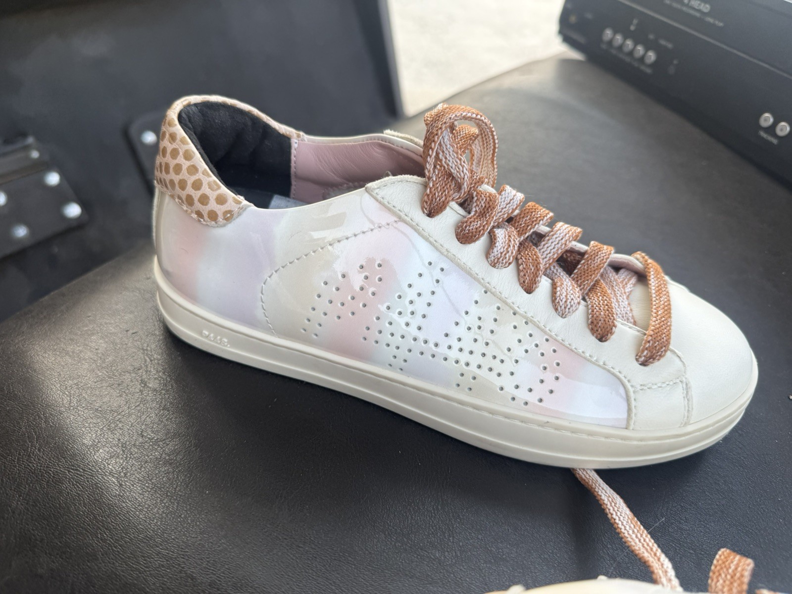 P448 John-W Gardenia Sneaker Women’s US 6 EU 36 Leather Low Top Shoes