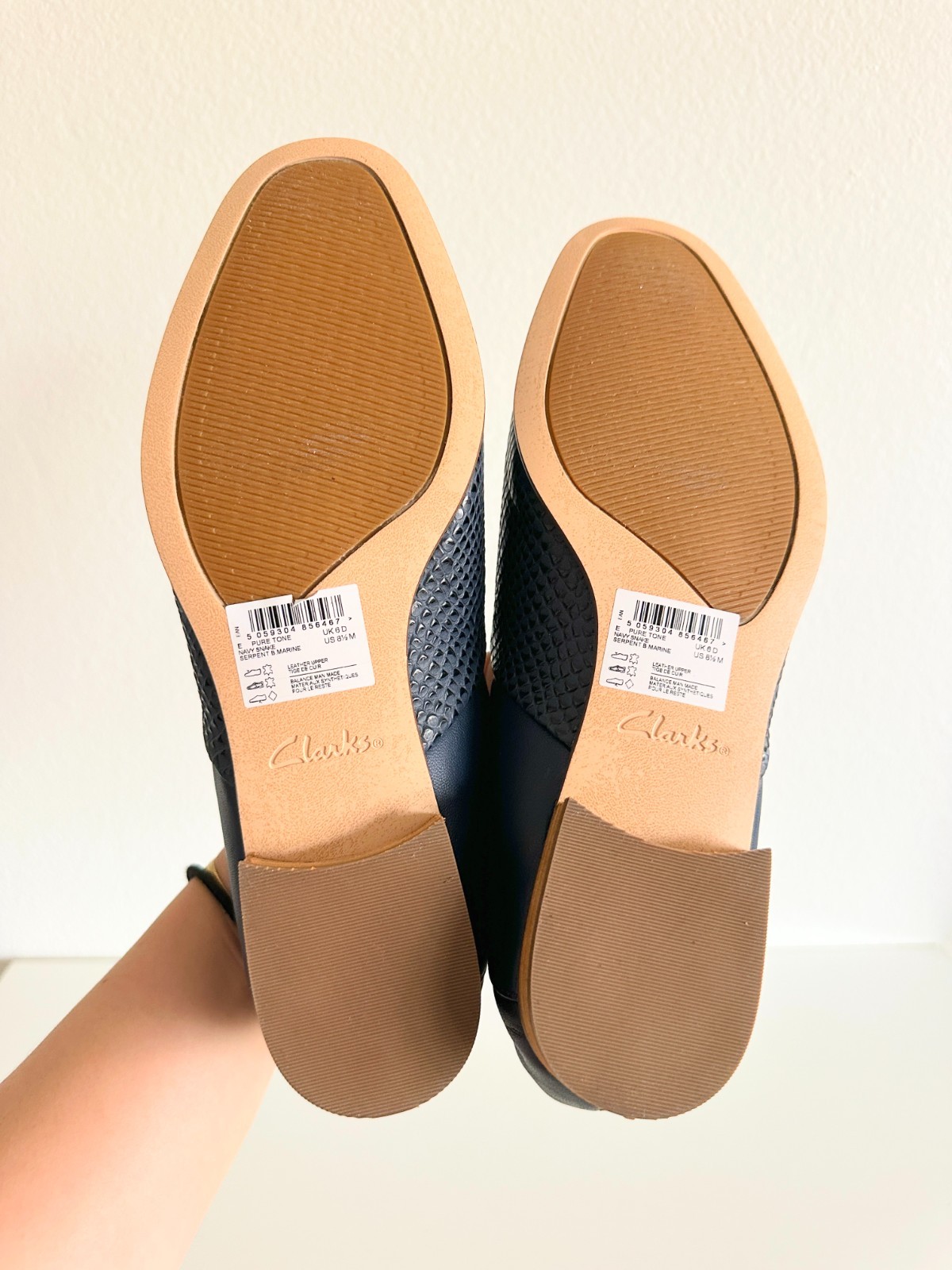 NEW Clarks Pure Tone Cushion Plus Slip On Leather Navy Snake Skin Women 8.5M