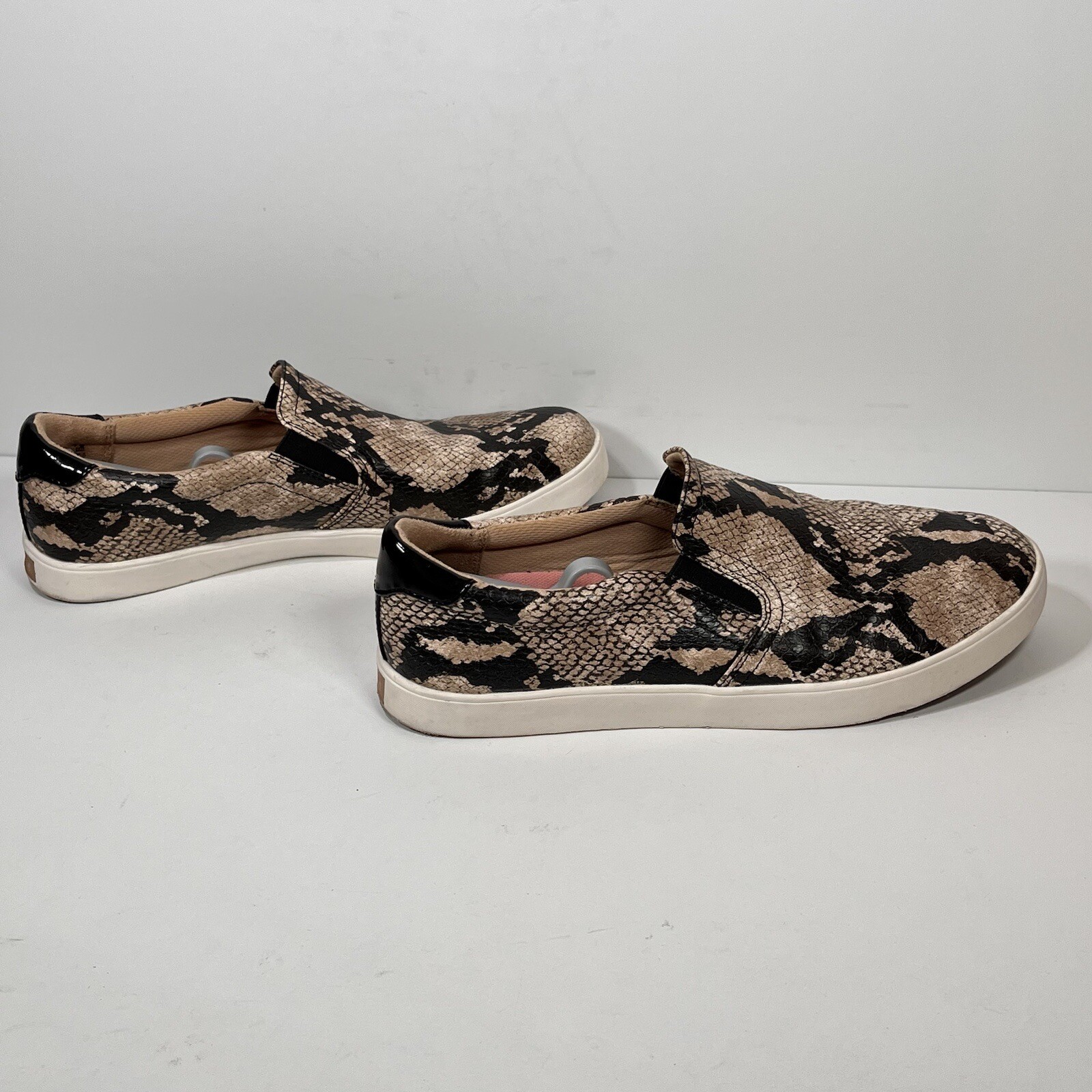 DR. SCHOLLS Snake Print Be Free Energy Technology Womens Slip On Shoes Sz 9.5 M