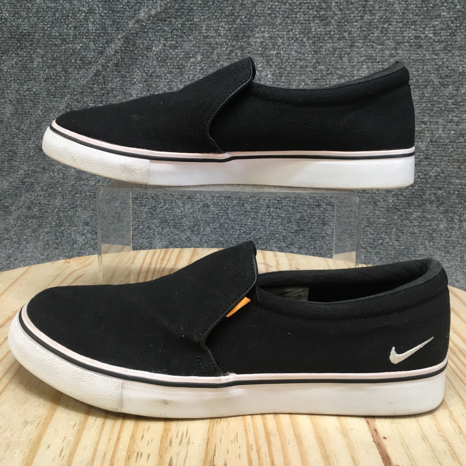 Nike Shoes Womens 9.5 Black Court Royale AC Slip-On Canvas Casual Low BQ9138-001