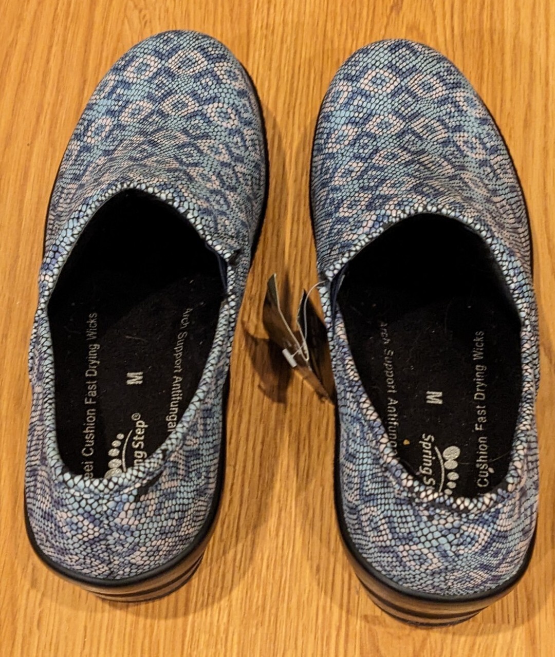 NWOB Spring Step Clog Professional Work Shoes NEPPIE Blue Spotted – 9