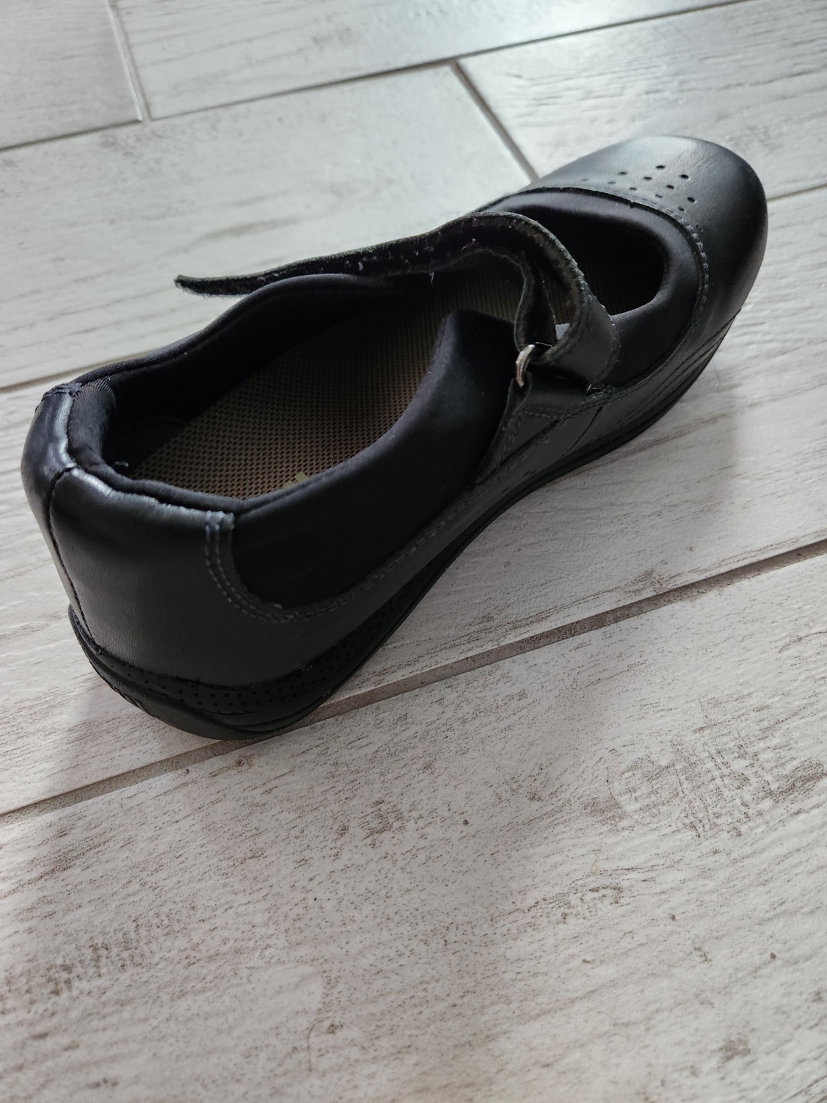 Drew Rose Women’s Black Leather Adjustable Comfort Mary Jane Shoes Size 6.5 WW
