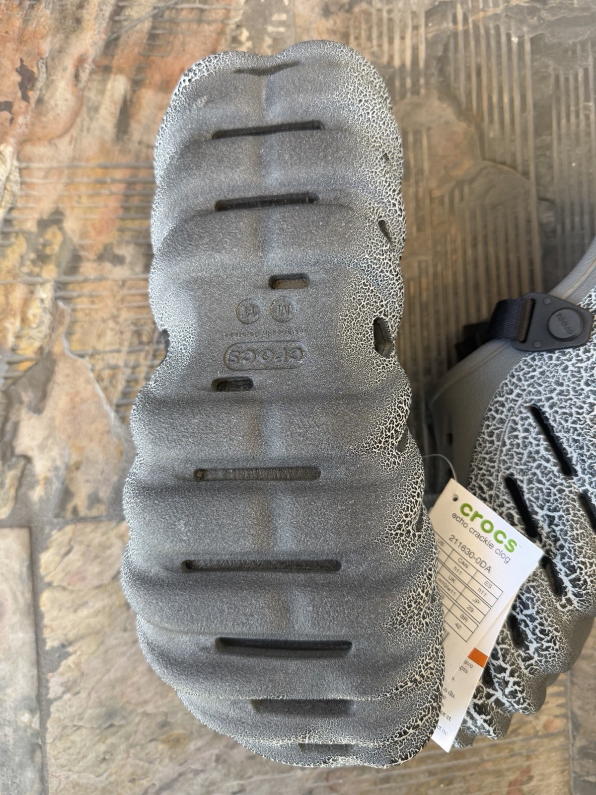 Size 11 – CROCS Echo Crackle Mens Womens Clog Slate Grey 211630-0DA