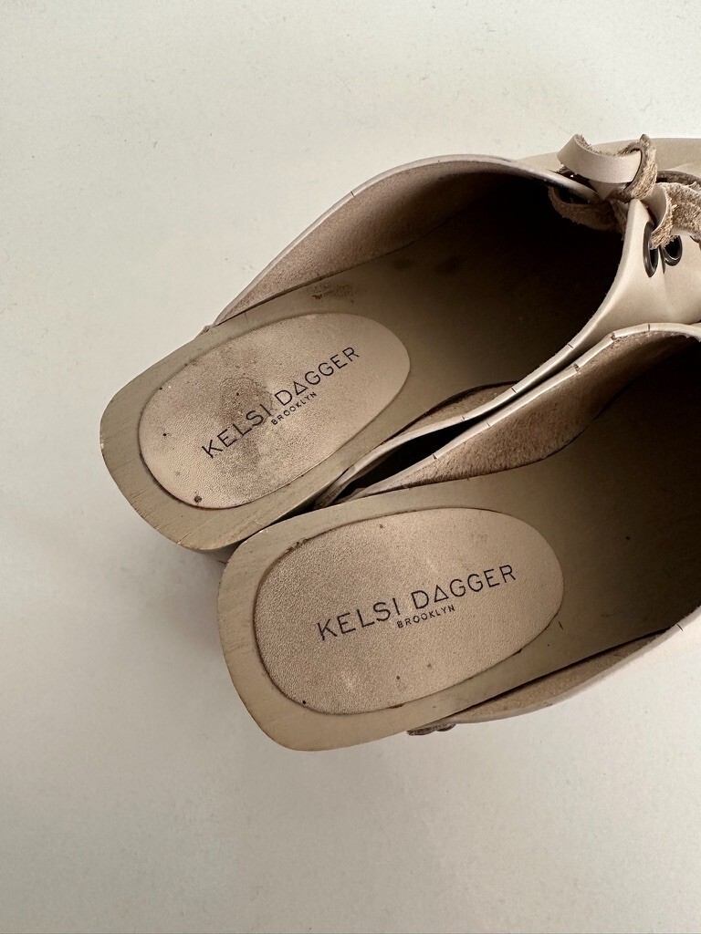 Kelsi Dagger Lace Up Clogs Wedge Leather Taupe Beige Bohemian School Women’s 6.5
