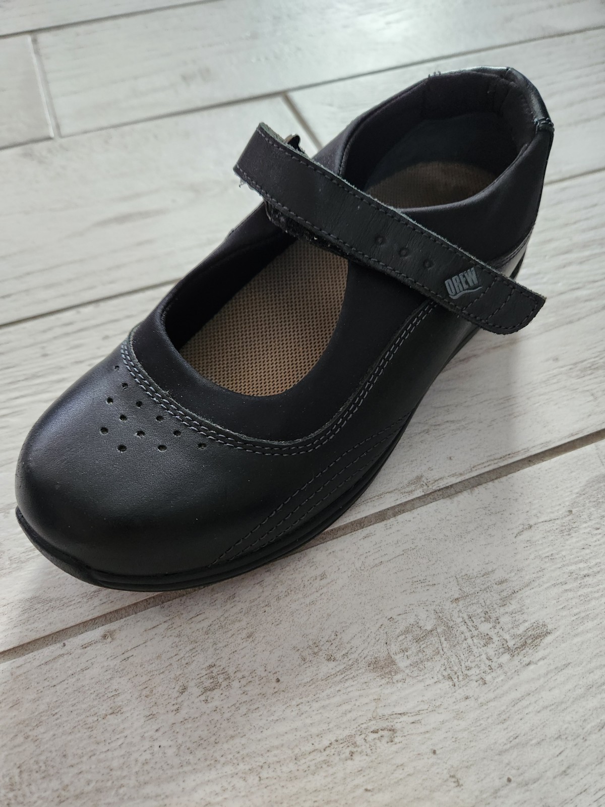 Drew Rose Women’s Black Leather Adjustable Comfort Mary Jane Shoes Size 6.5 WW
