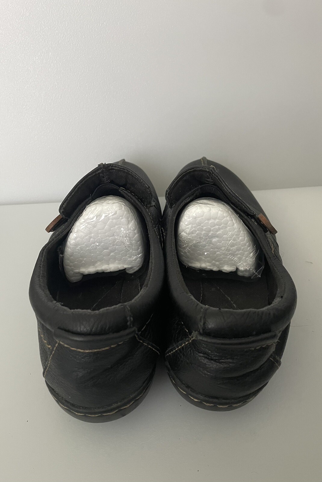 Clarks Unstructured Un Loop Women’s 8.5 Black Leather Button Trim 8-1/2 M Shoes