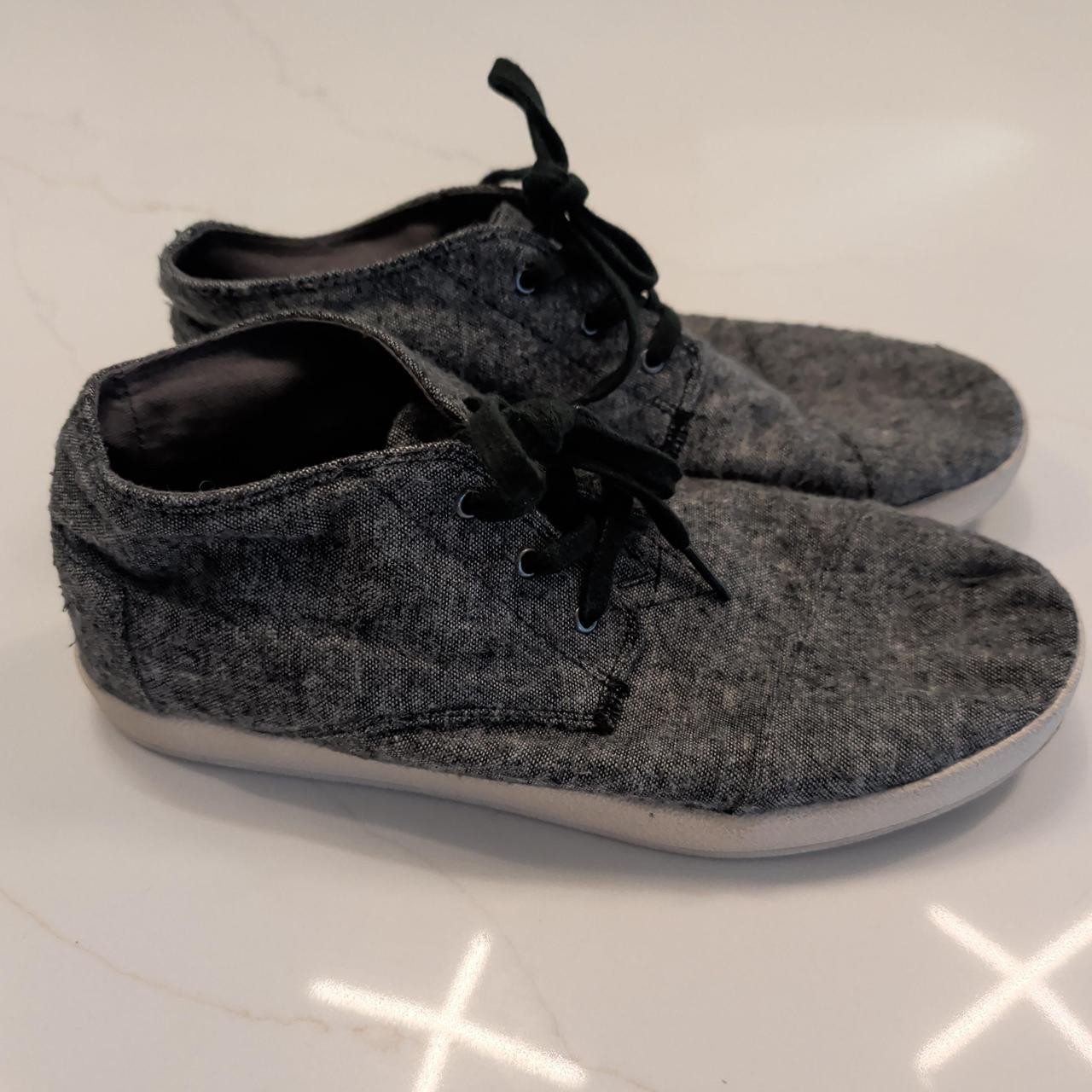 Toms Sz 8.5 Shoes Women’s Casual Sneaker Gray Fabric Lace Up Canvas Textured