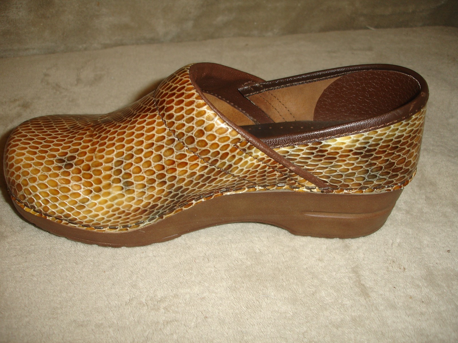 Sanita The Original Danish Clog Ladies Slip On Shoes Snakeskin Print EU 38 US 7