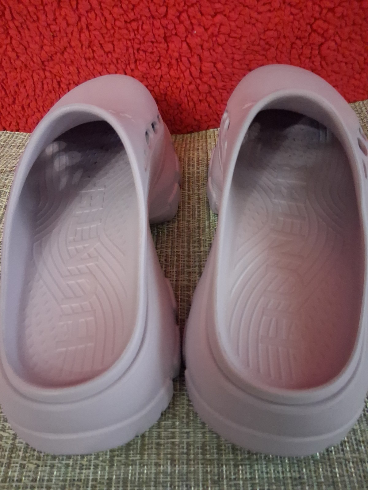 Hunter Bryce Purple Platform Mules Slip Ons Slides Clogs Size 9 .