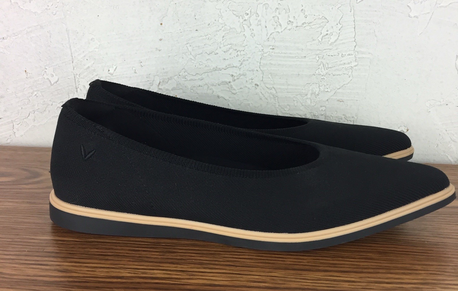 Vivaia Black Veronica Point Toe All Day Comfort Ballet Flats Knit Women Size 39
