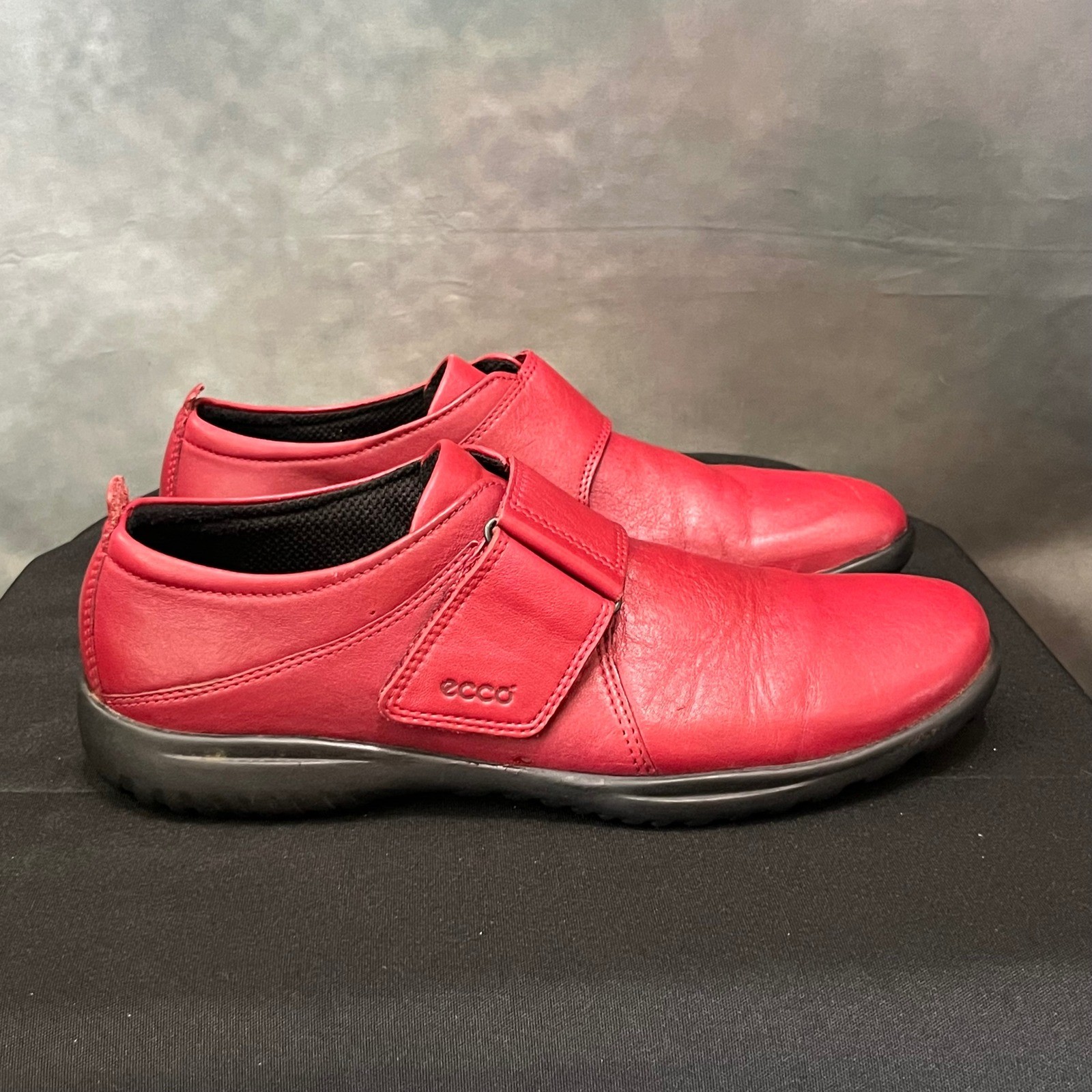 ECCO Soft 1 Red Leather Hook and Loop Low Top Sneakers 156793 Womens 39