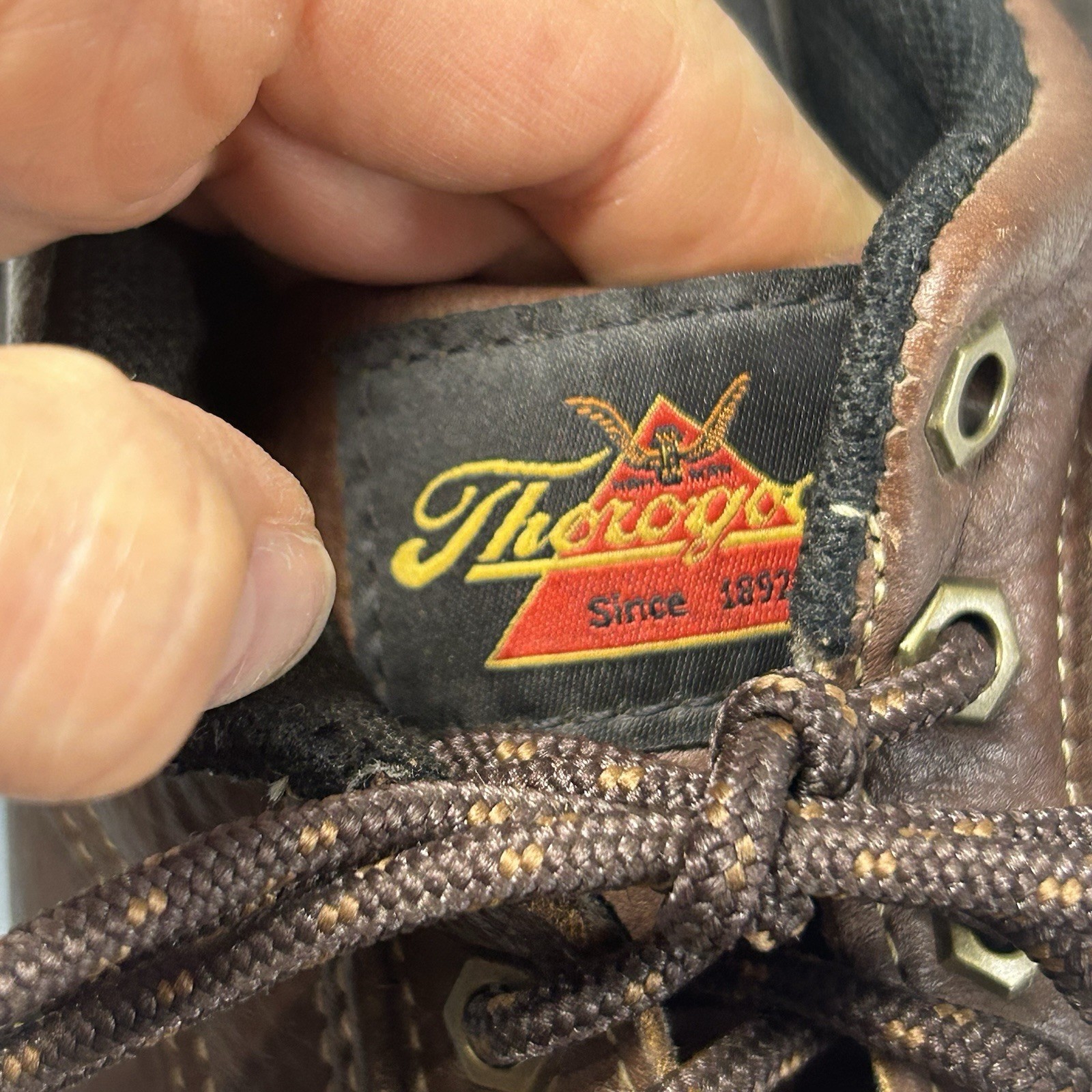 Thorogood Women’s Oxford Double Track Safety Toe Work Boot 504-4406 Size 9 Brown