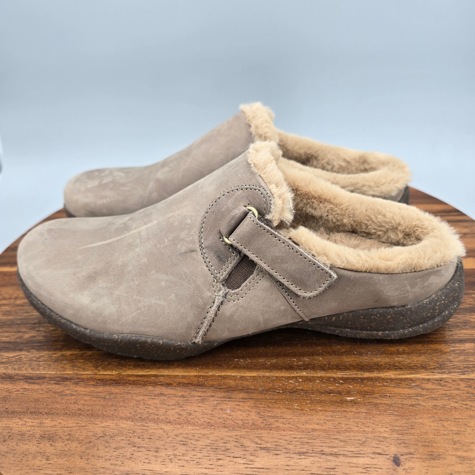 Clarks Shoes Womens 8.5 M Dark Taupe Leather Roseville Lined Strap Comfort Clogs