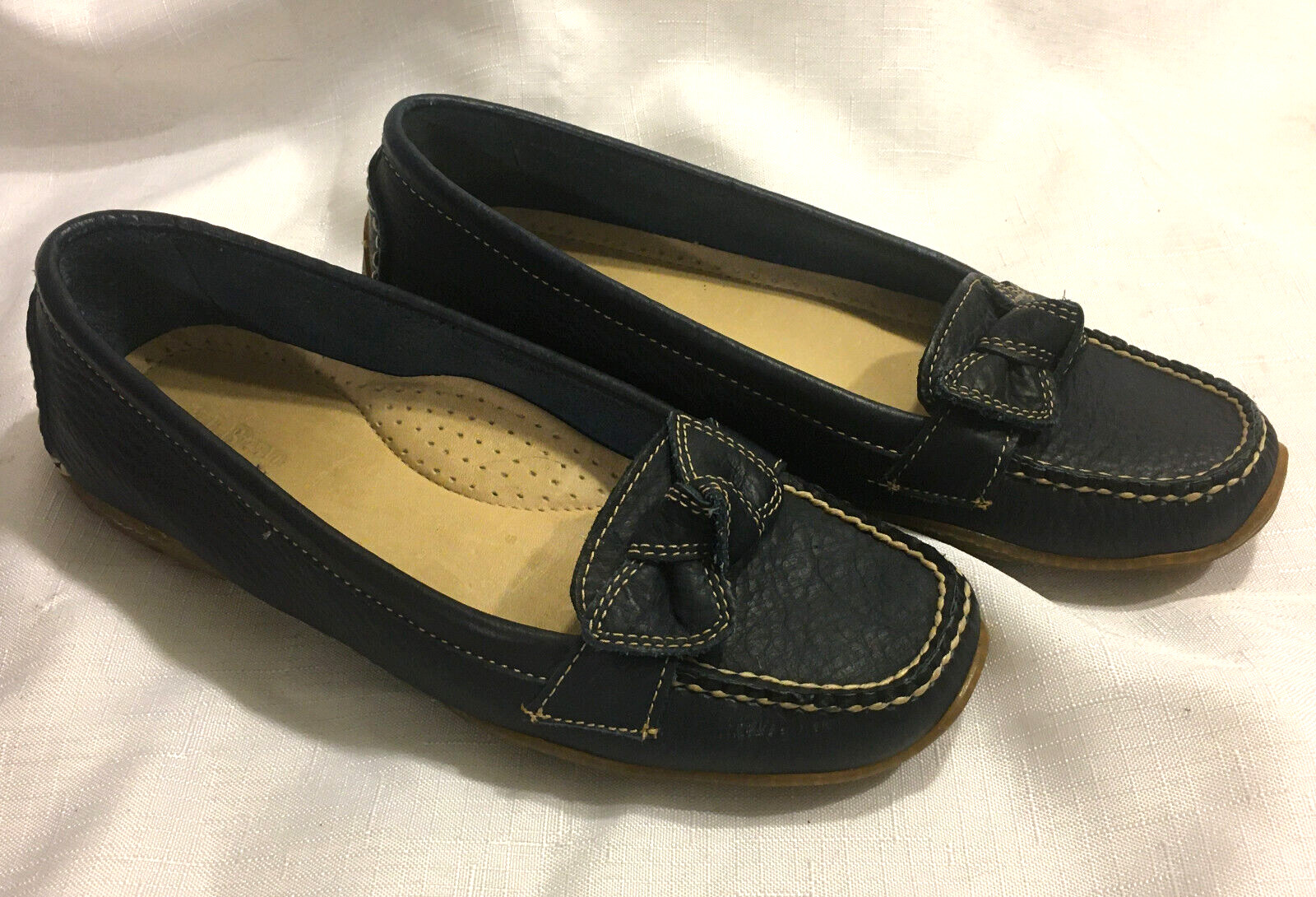 L L Bean Navy Leather Moccasin Loafers Comfort Driving Shoes Vibram Sole Sz 7.5