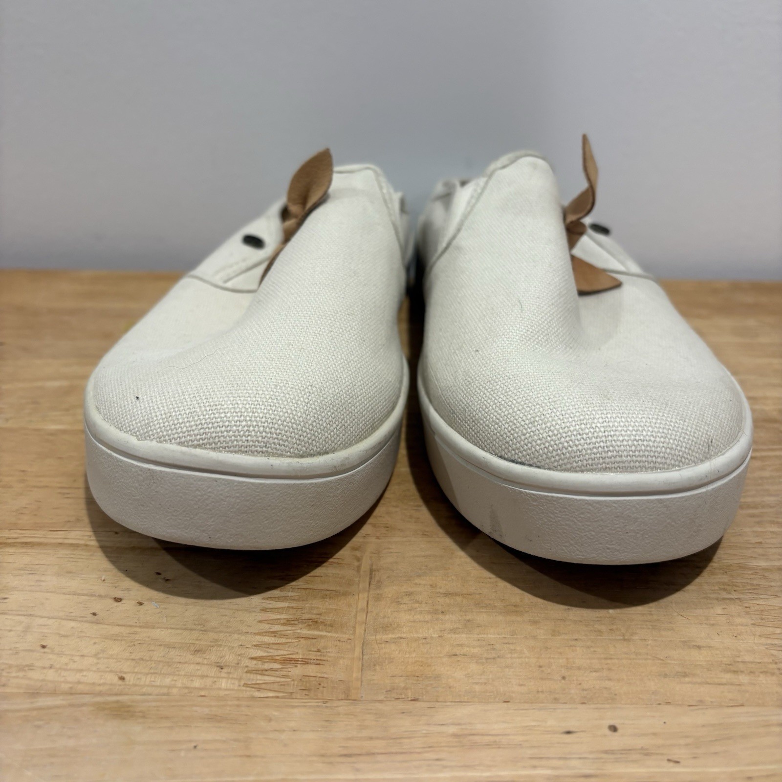 Spenco Audrey Canvas Slide Mules Slip On Women’s Size 8.5 D Beige Bows