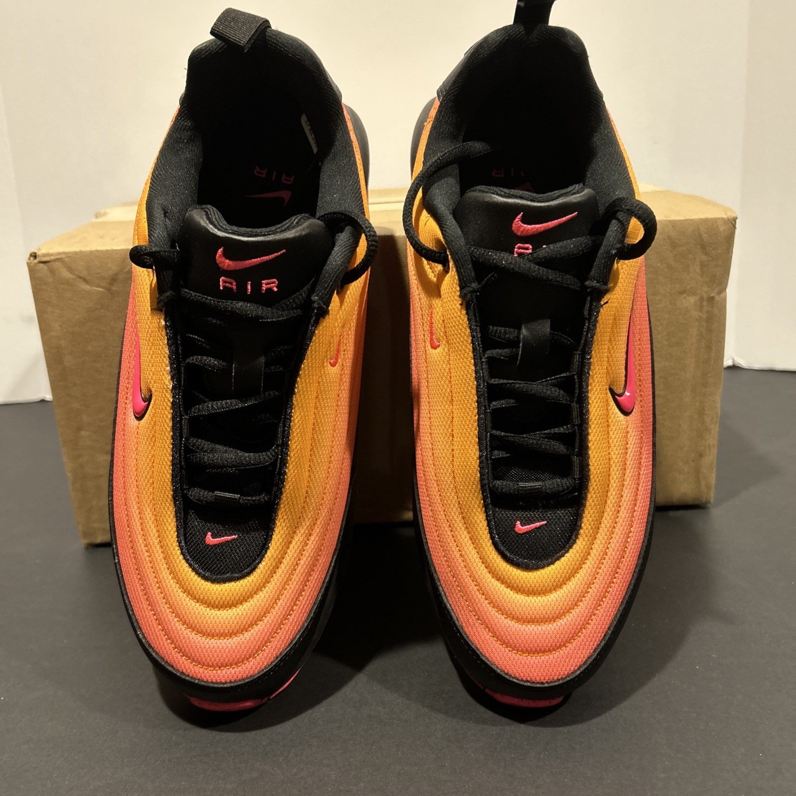 Size 8 Women’s Nike Air Max Portal Brand NEW No Box