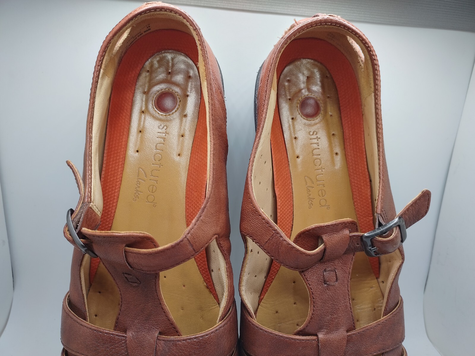 Clarks Structured Womens Brown Leather Closed Toed Sandel Shoes Size 10N Used