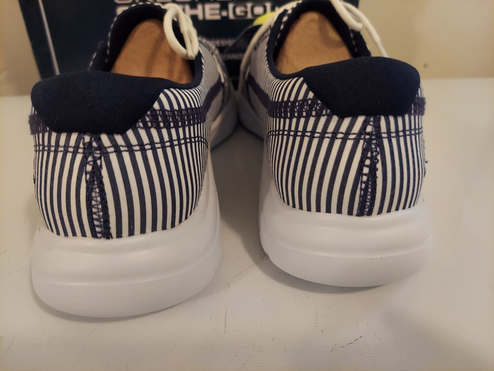NWT Skechers Lighthouse Shoes Size 8