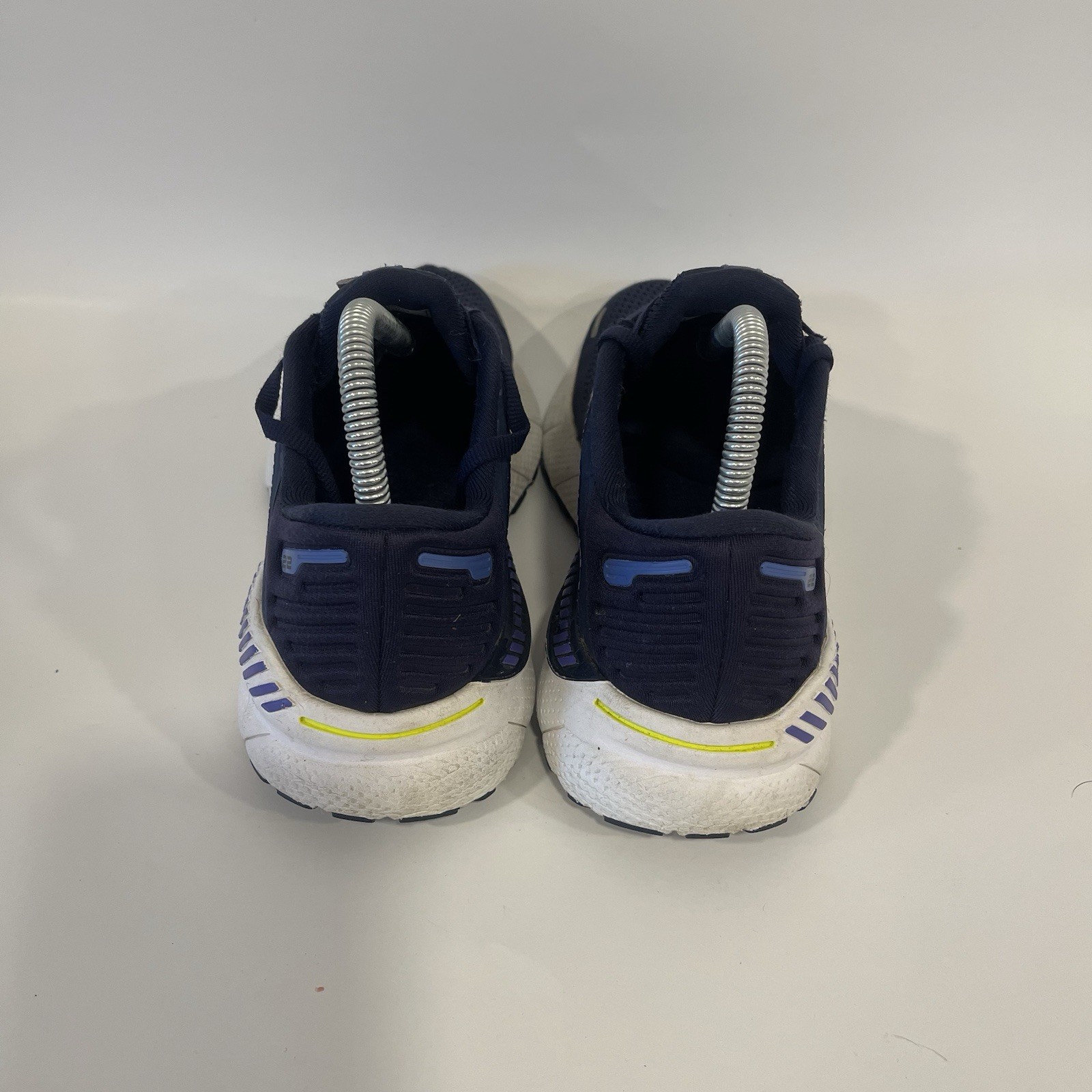 Brooks Adrenaline GTS 22 Shoes Womens 8 B Peacoat Blue Iris Rhapsody Sneakers