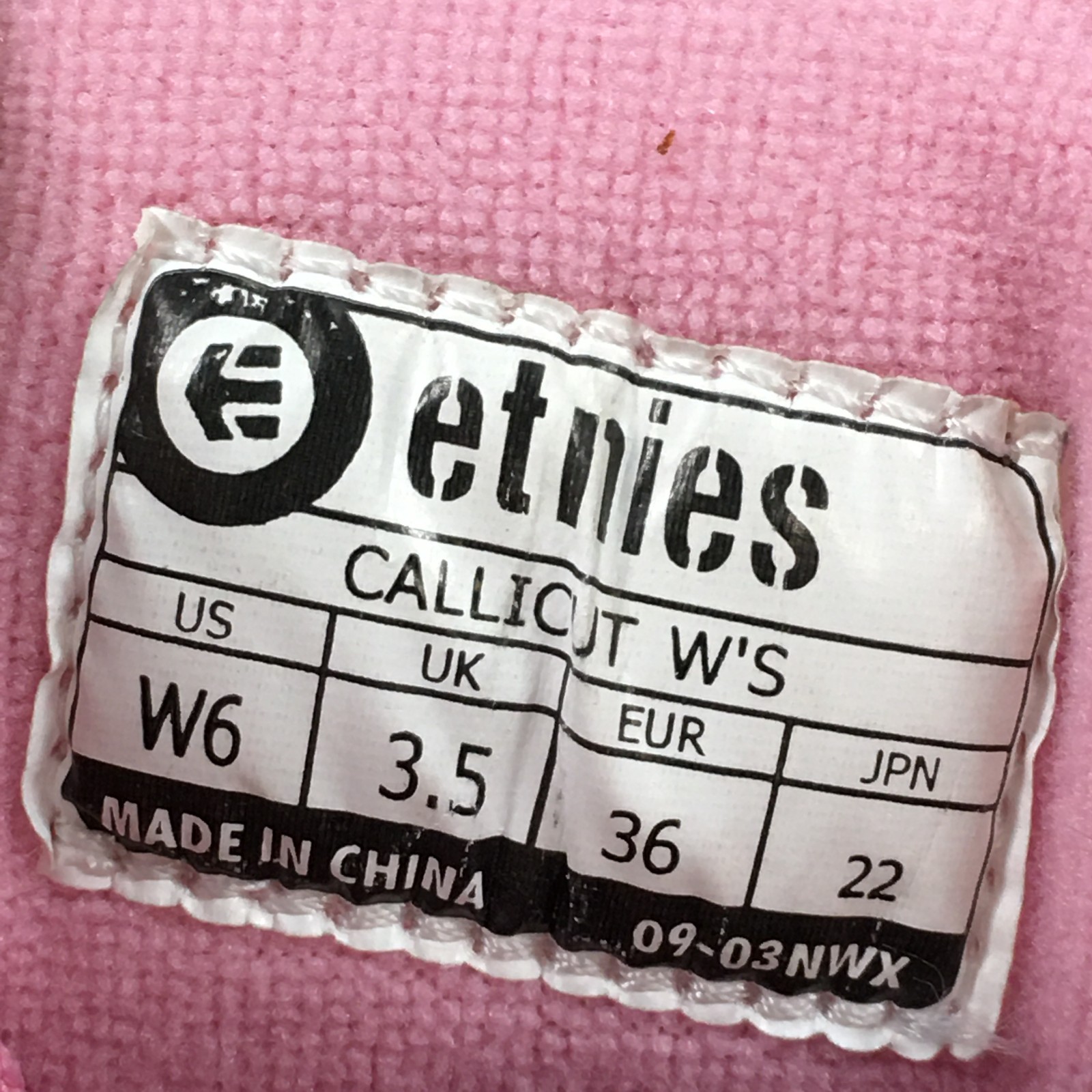Etnies Callicut Shoes Womens 6 Skate Sneakers Lace Up Casual Suede Gray Pink