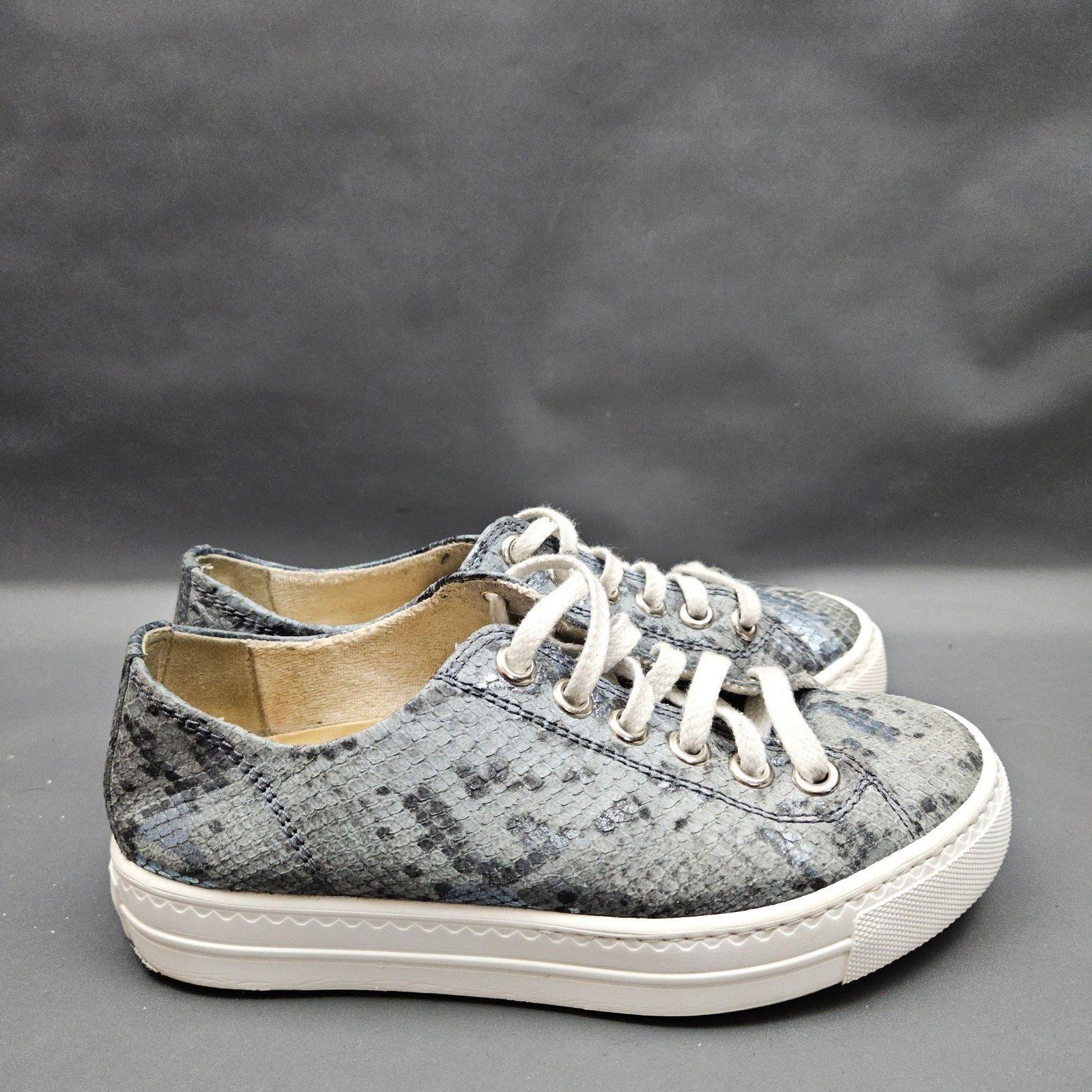 Paul Green Hadley Shoes Womens 5.5 Blue Leather Snake Print Comfort Sneakers