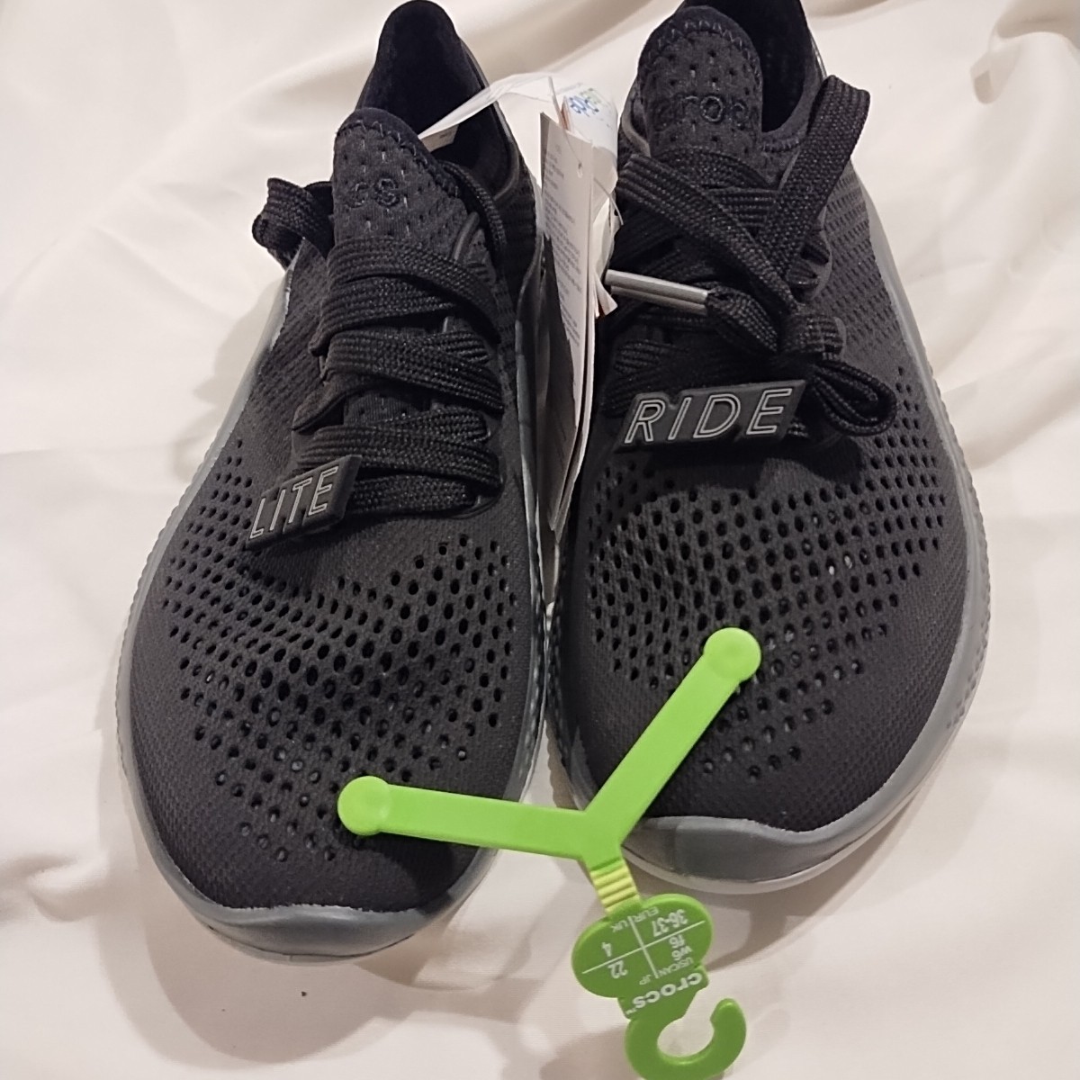 Crocs Lite Ride Unisex Shoes Black Size 6 NWT