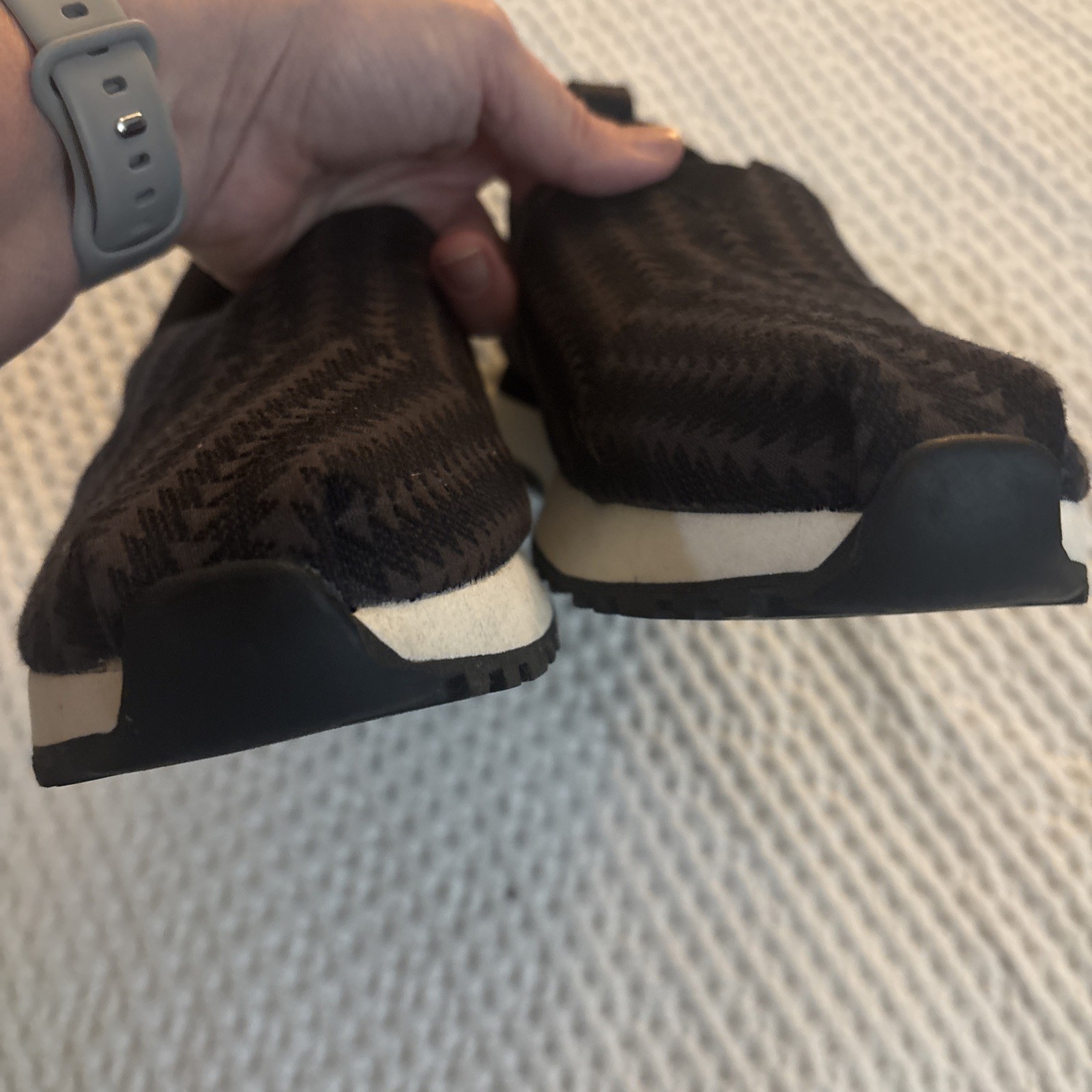 Toms Women’s Resident 2.0, Black,Slip-On Sneakers Size 10 Brand New No Box