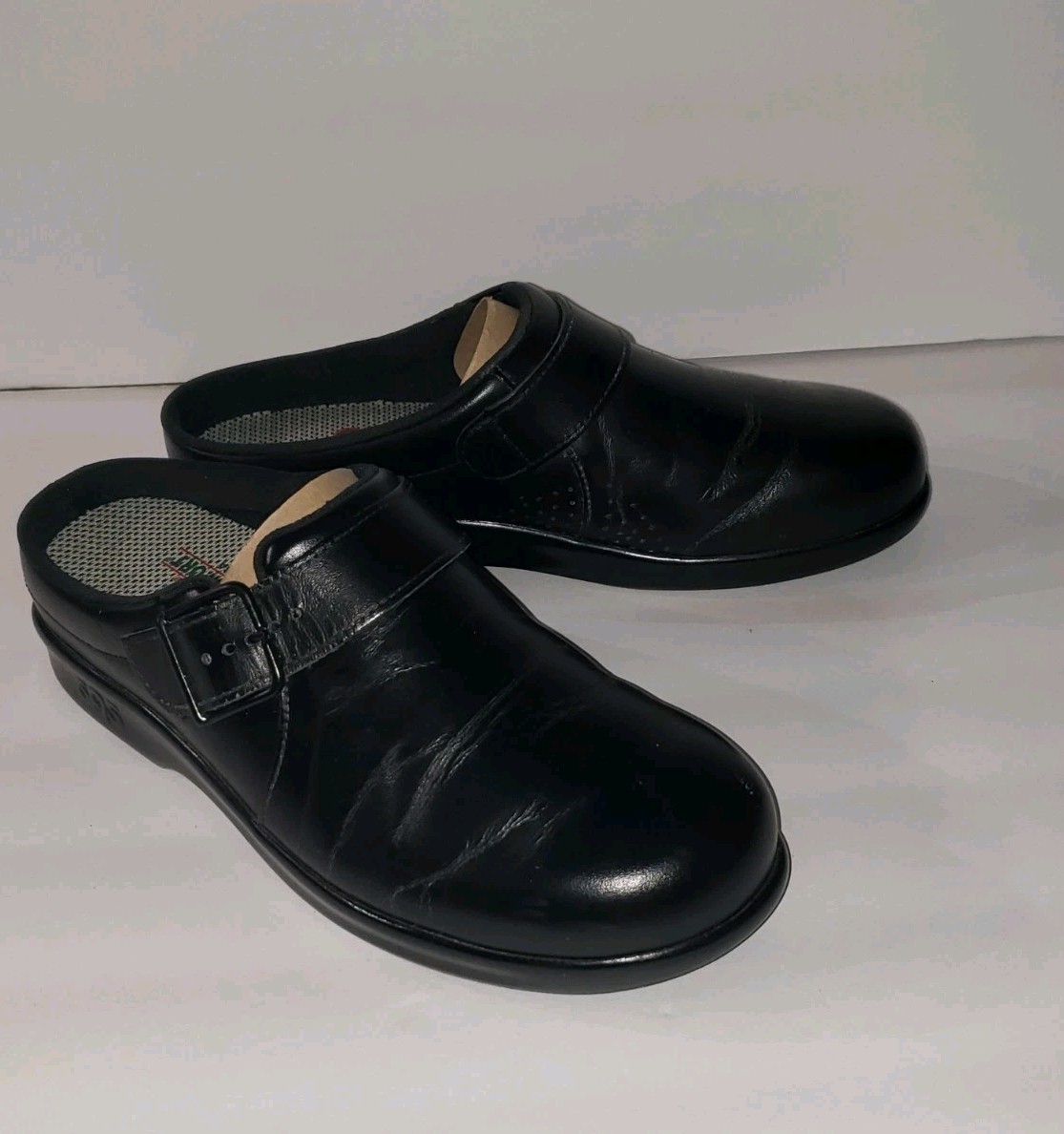 SAS Clog Slides Women Size 6 Black Leather Buckle Tripad Comfort Shoes MEDUIM
