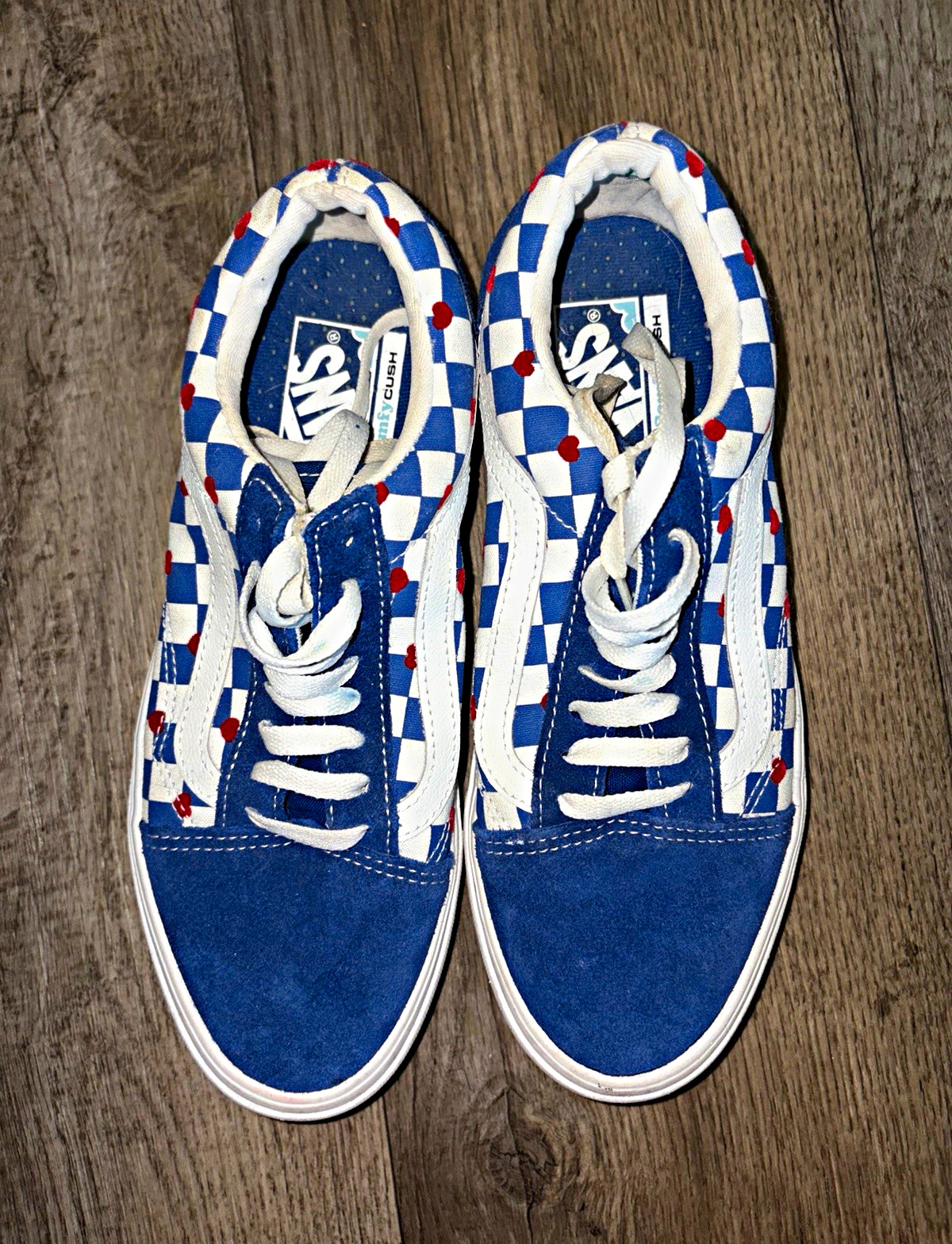 VANS Womens 8.5 Low Top Canvas Sneakers Blue/White Check Red Hearts