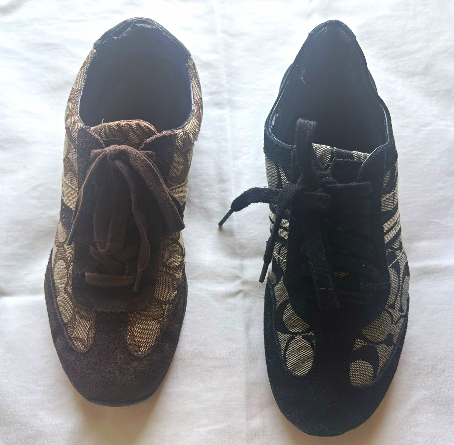 Lot of 2 Pair Coach Women’s Suede Logo Lace-Up Low-Top Sneakers US 8.5 Standard