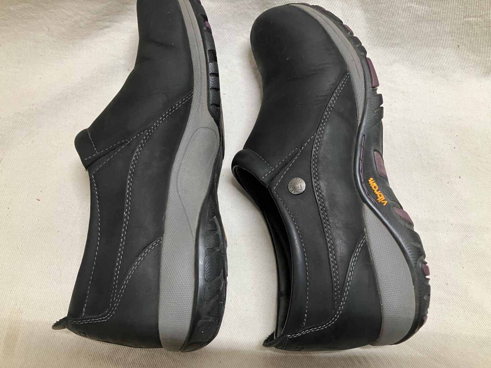 Dansko Patti Shoes Black Milled Nubuck Leather Vibram Slip On Clogs Sz 40 Eur