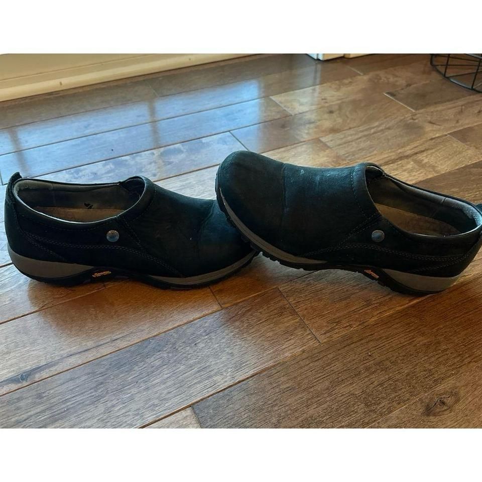 Dansko Patti Shoes Black Milled Nubuck Leather Vibram Slip On Clogs Sz 40 Sz 9.5