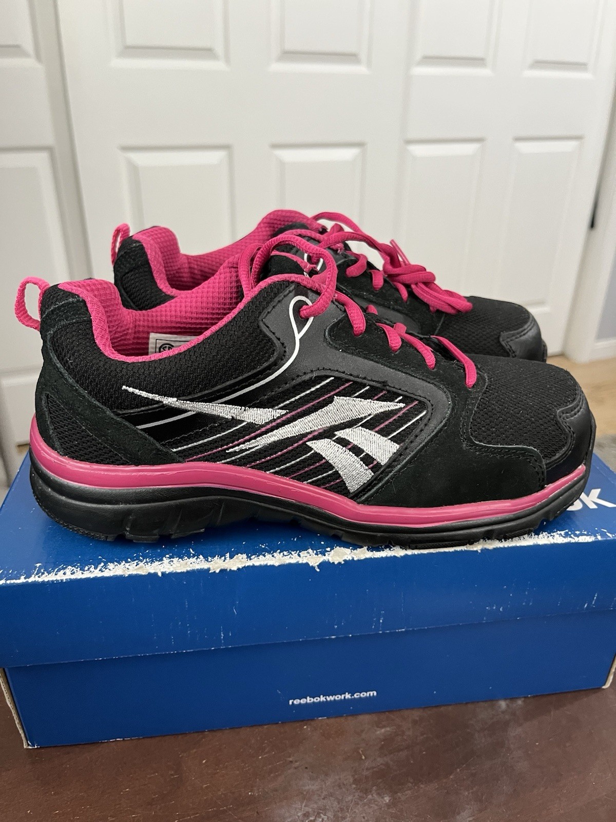 Reebok Work ANOMAR Safety Composite Toe Shoe Women’s 6.5 RB454 Black Pink NIB