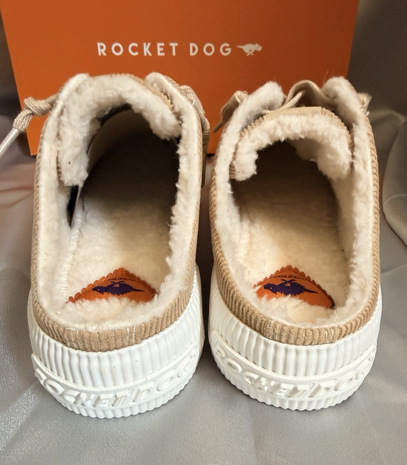 NEW – Rocket Dog Cheery Platform Mules in Natural Corduroy Size 7.5
