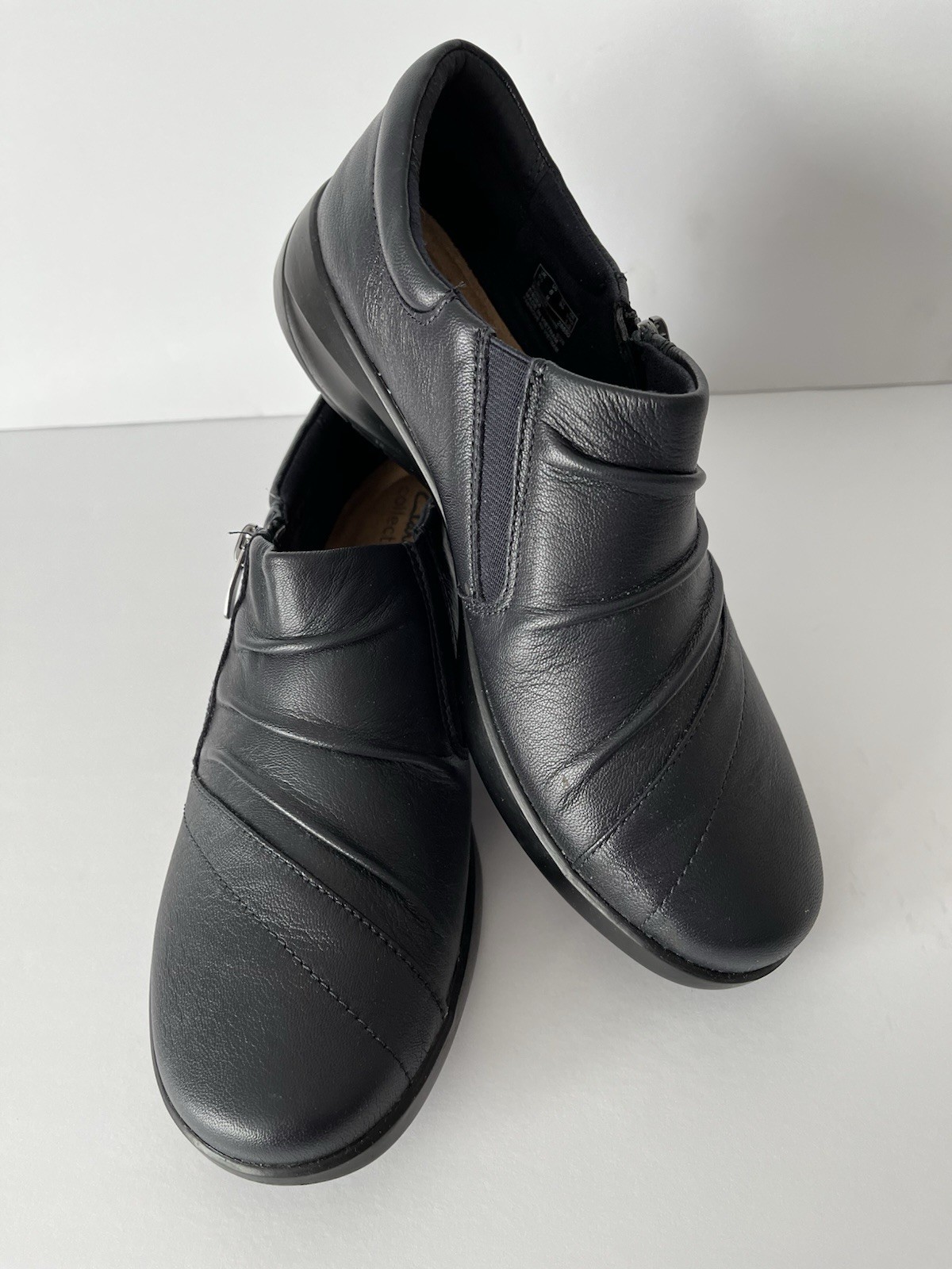 Clark’s Collection Black Size 8 Ladies Slip On Side Zipper Comfortable