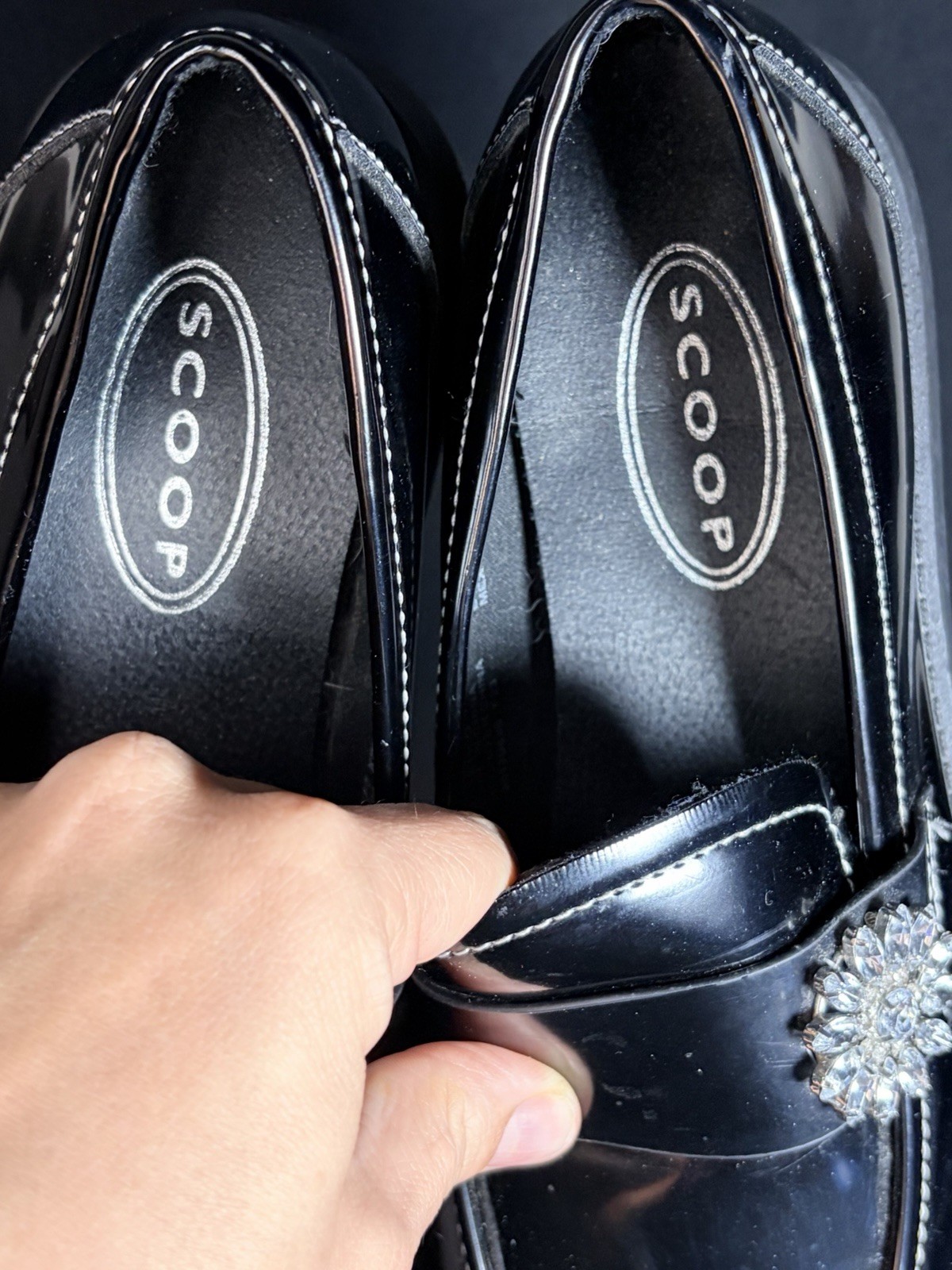 Scoop Embellished Loafers Womens Black Polyurethane Slip-on Apron Toe Solid, 7.5