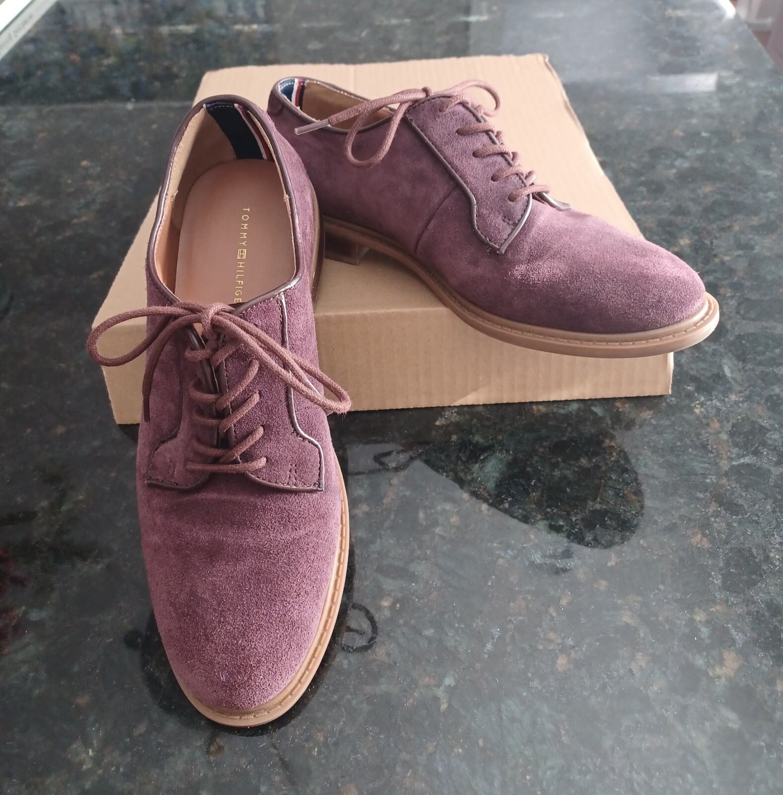 Tommy Hilfiger , Woman Size 7, Deep Purple, On Trend, Oxford Style , Suede