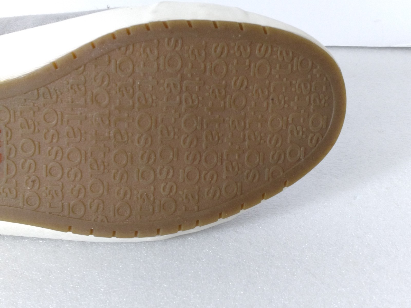 Taos Sneakers, STAR Women’s Size 9.5, Grey Wash Canvas, Lace up NEW WITHOUT BOX