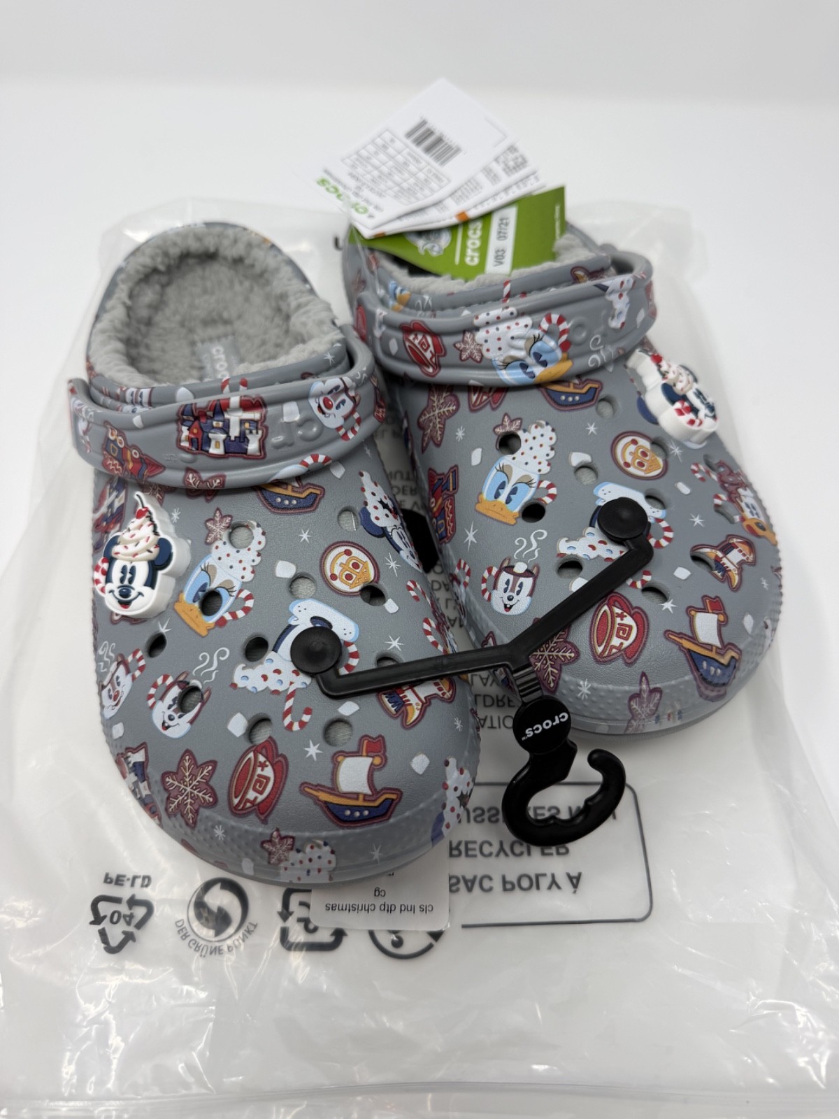 CROCS MICKEY Disney Parks 2021 Christmas Holiday Fleece Lined Men 7 Women 9 NWT