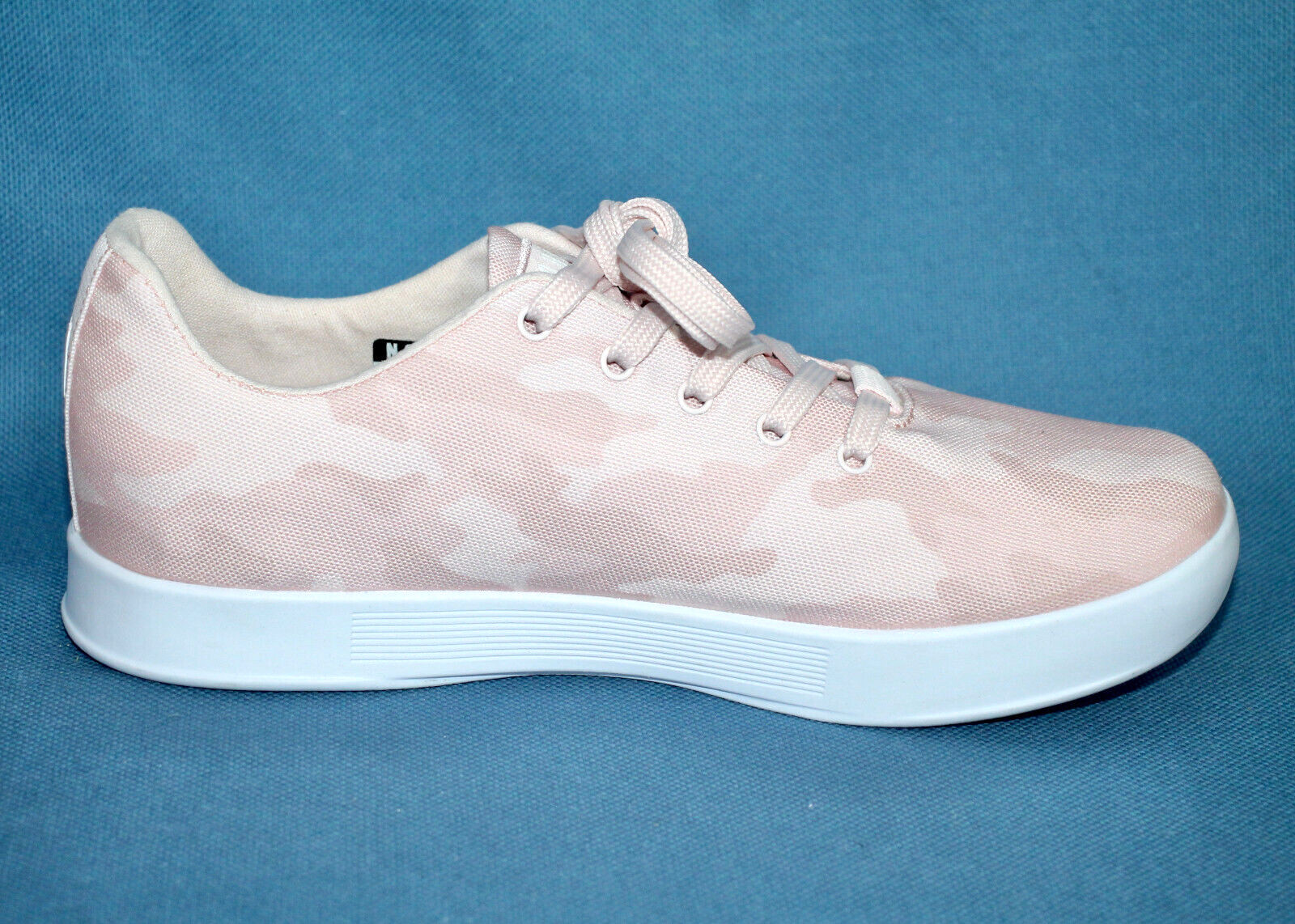 NOBULL Pink Camo CanvasTrainer Sneaker Women 8.5 Men 7 Low Top Lace Up