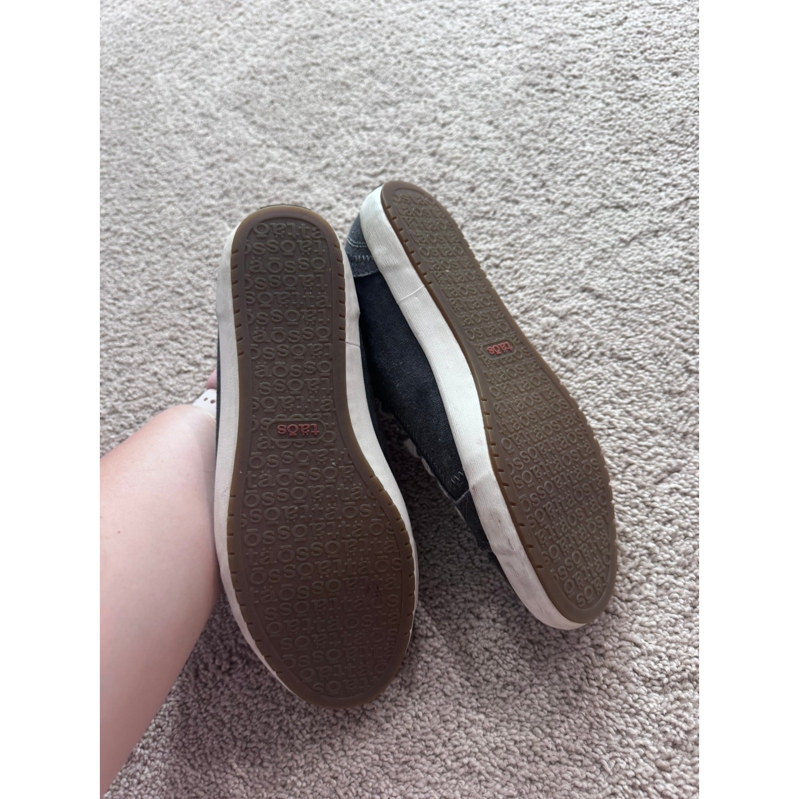 Taos Star Low Top Casual Sneakers Gray Charcoal Washed Canvas Women’s Size 8.5