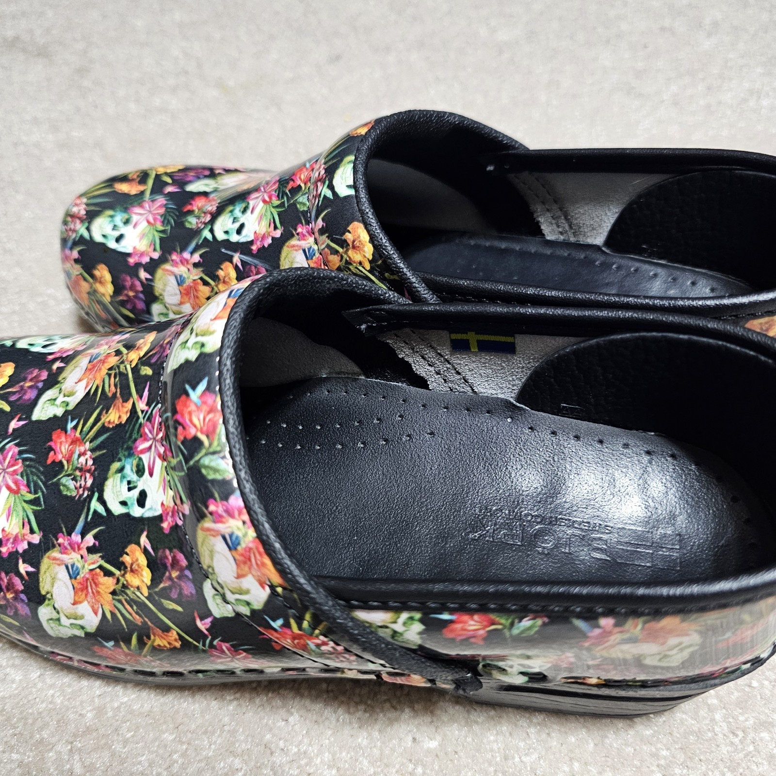 Björk Professional Floral Skull Leather Clogs Size 39/40
